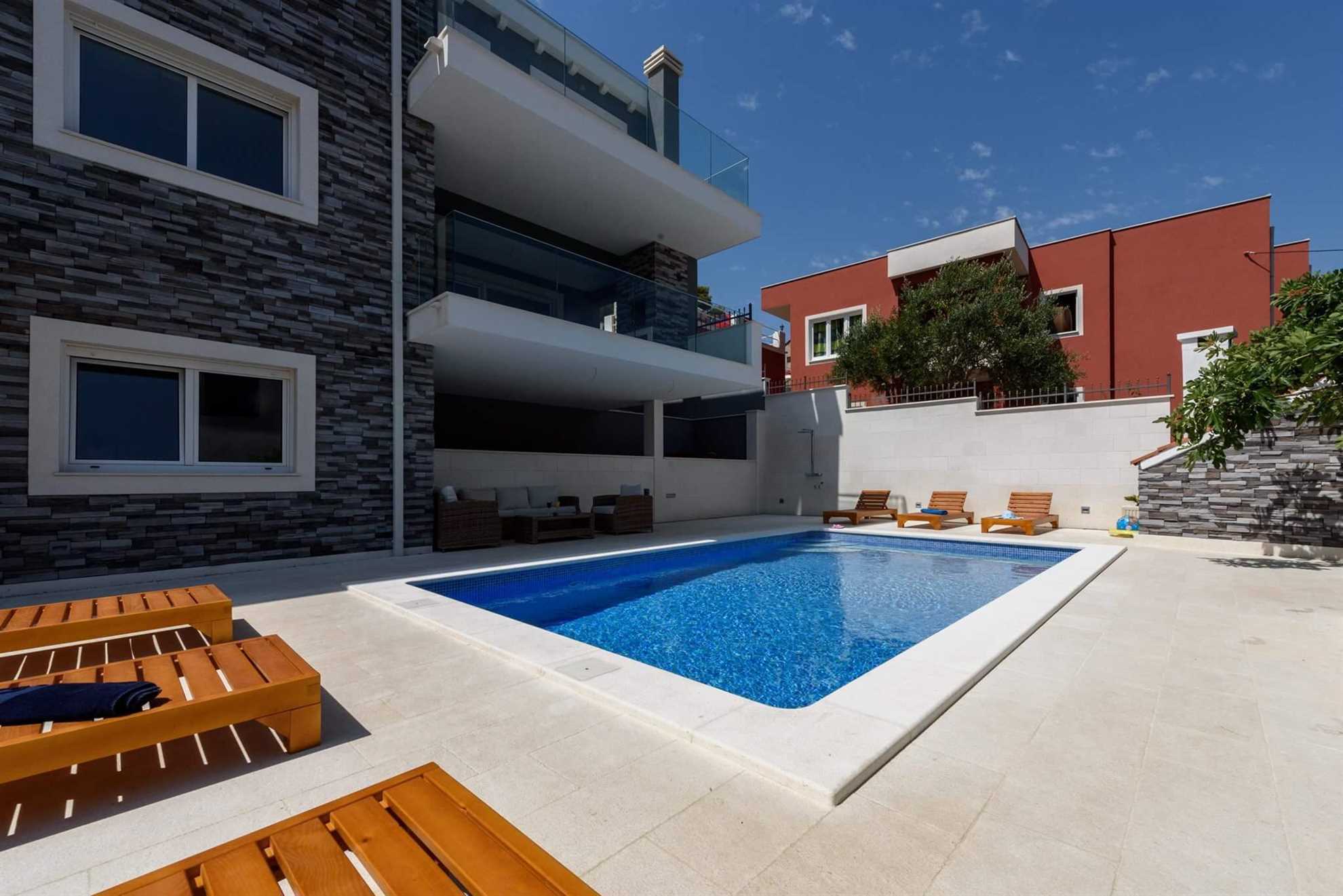 Villa Summer Breeze with Pool