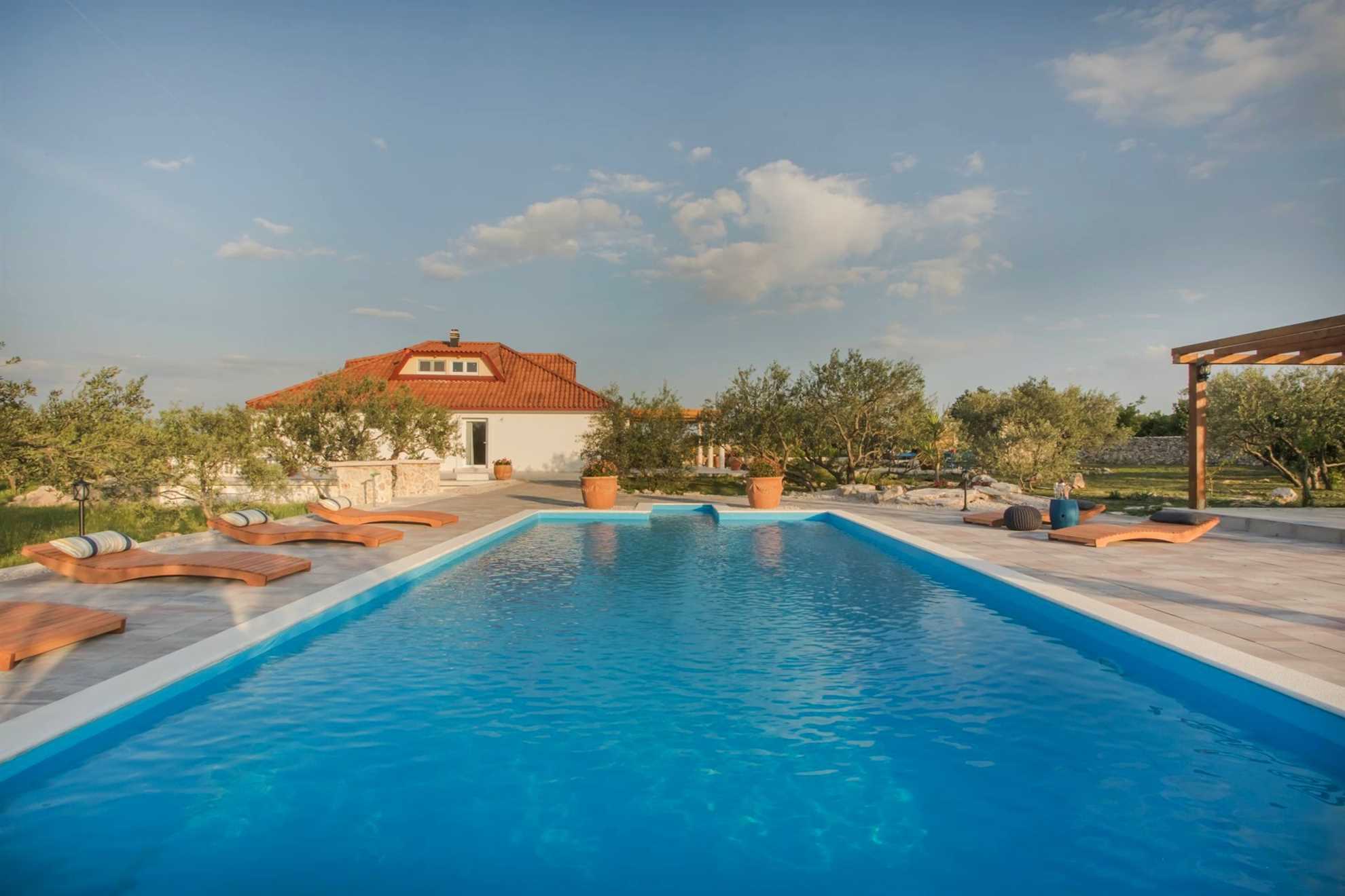 Villa Red Hacienda with Pool