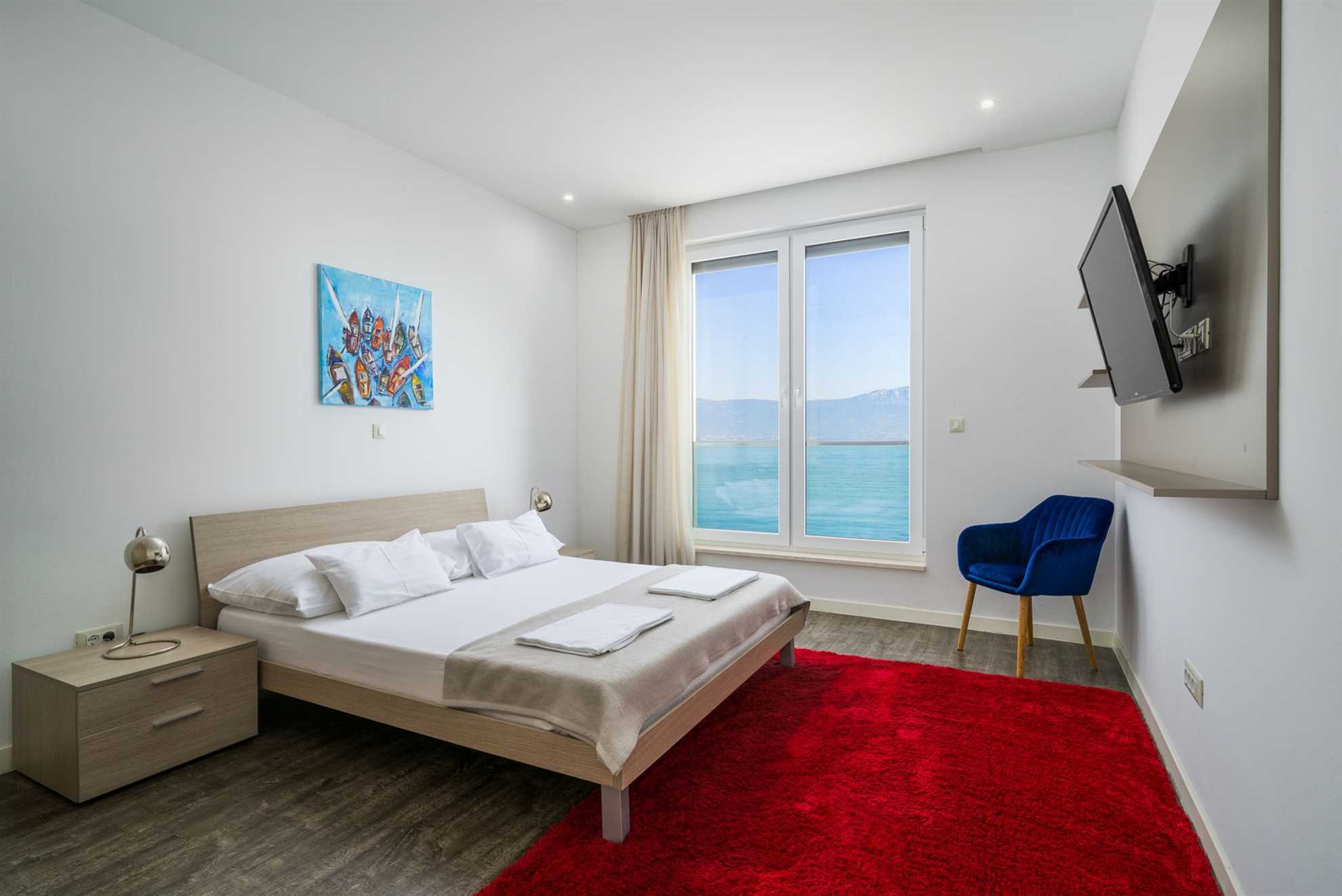 Beachfront Apartment Lemonade with Pool III