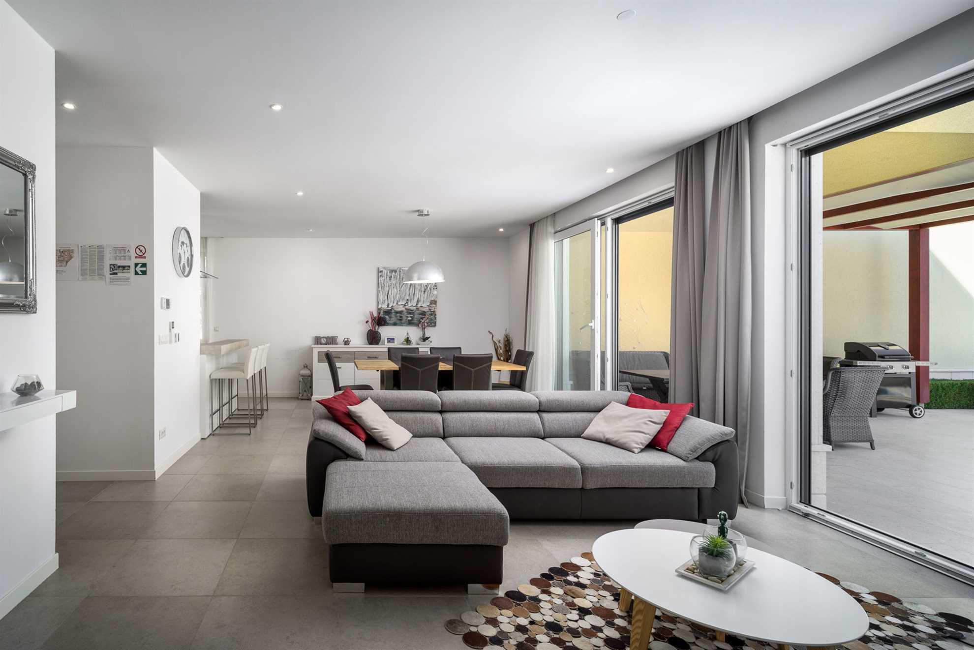 Beachfront Apartment Lemonade with Pool VII
