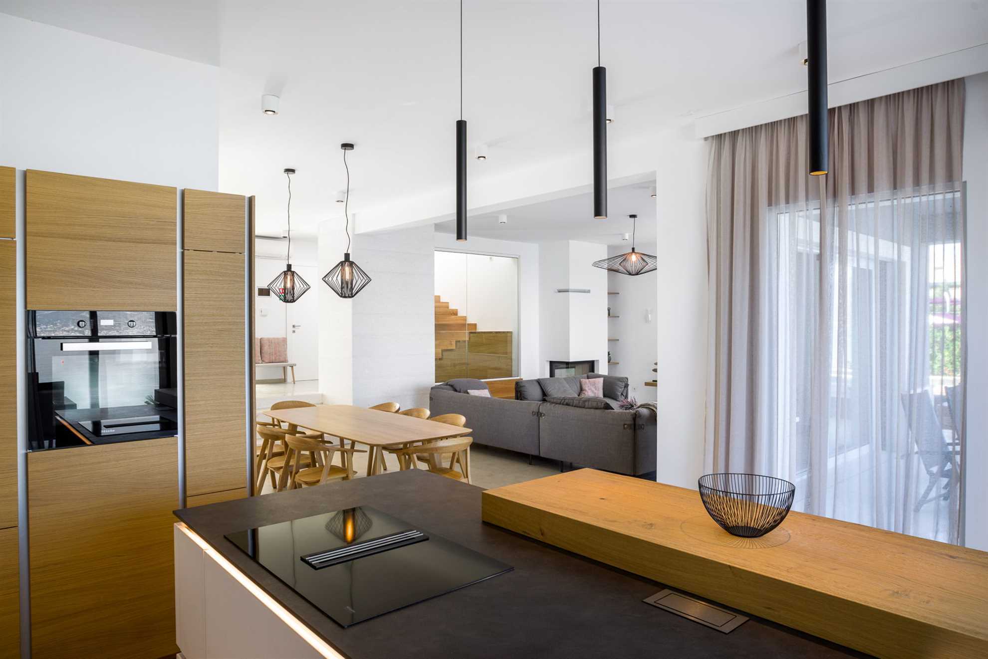 Beachfront Villa Grey Martini with Pool
