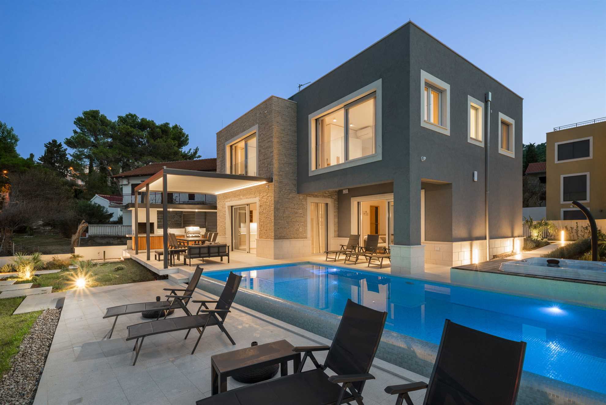 Image of Beachfront Villa Grey Martini with Pool