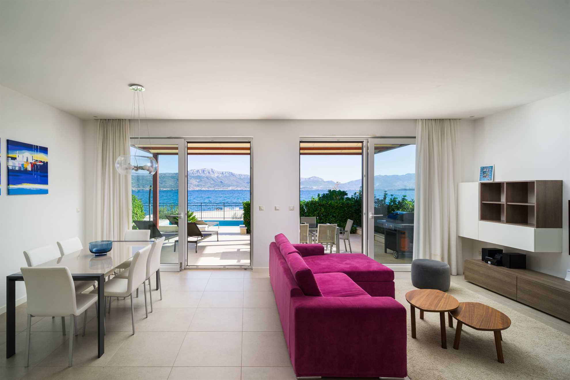 Beachfront Villa Lemonade with Pool III