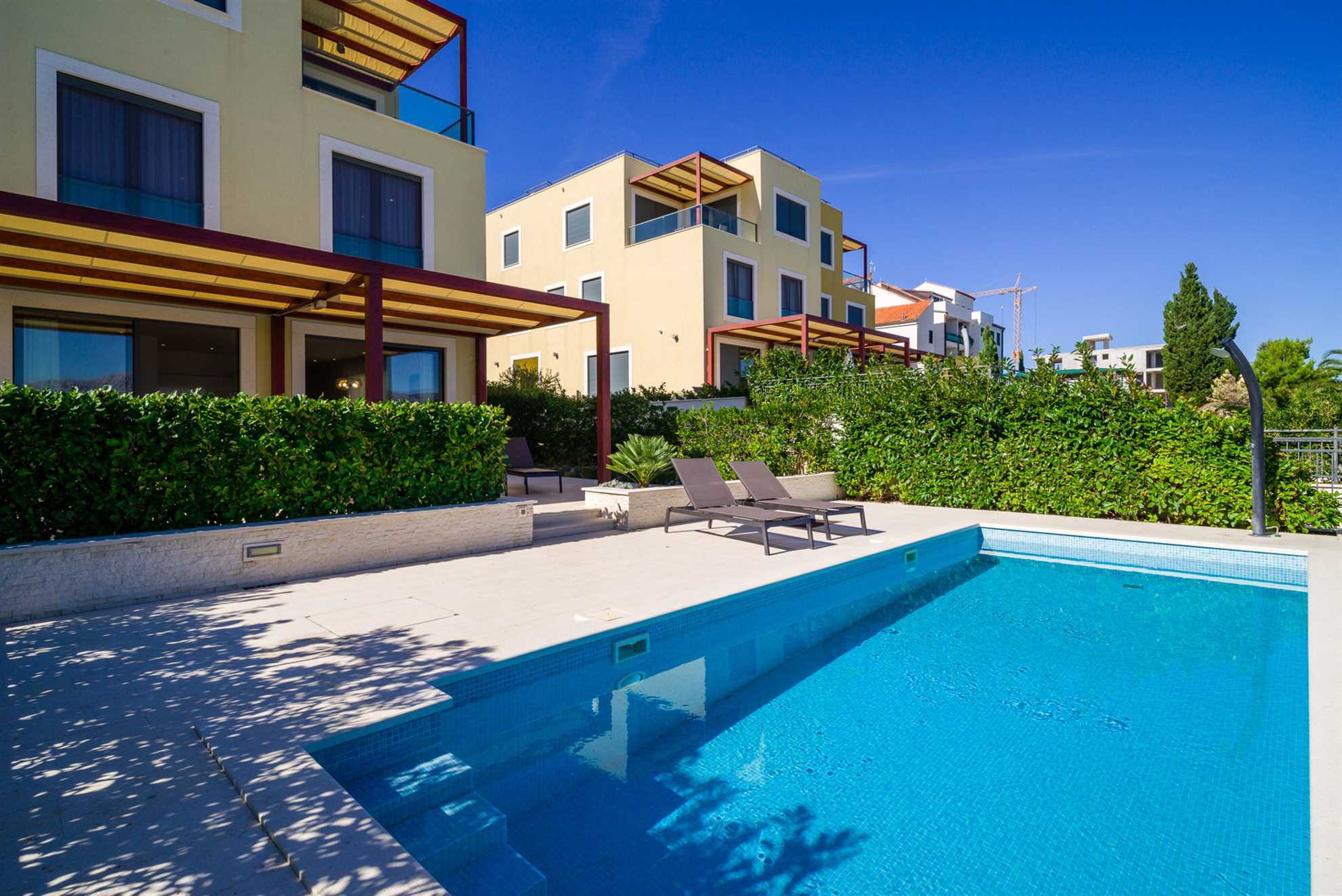 Beachfront Villa Lemonade with Pool III