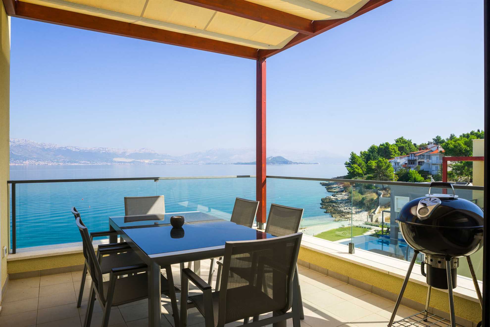 Beachfront Villa Lemonade with Pool II