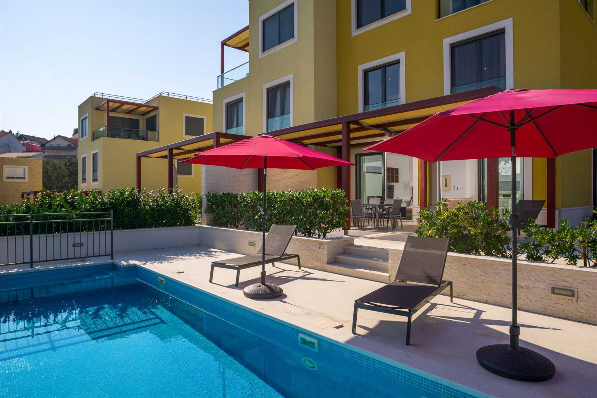 Beachfront Villa Lemonade with Pool I