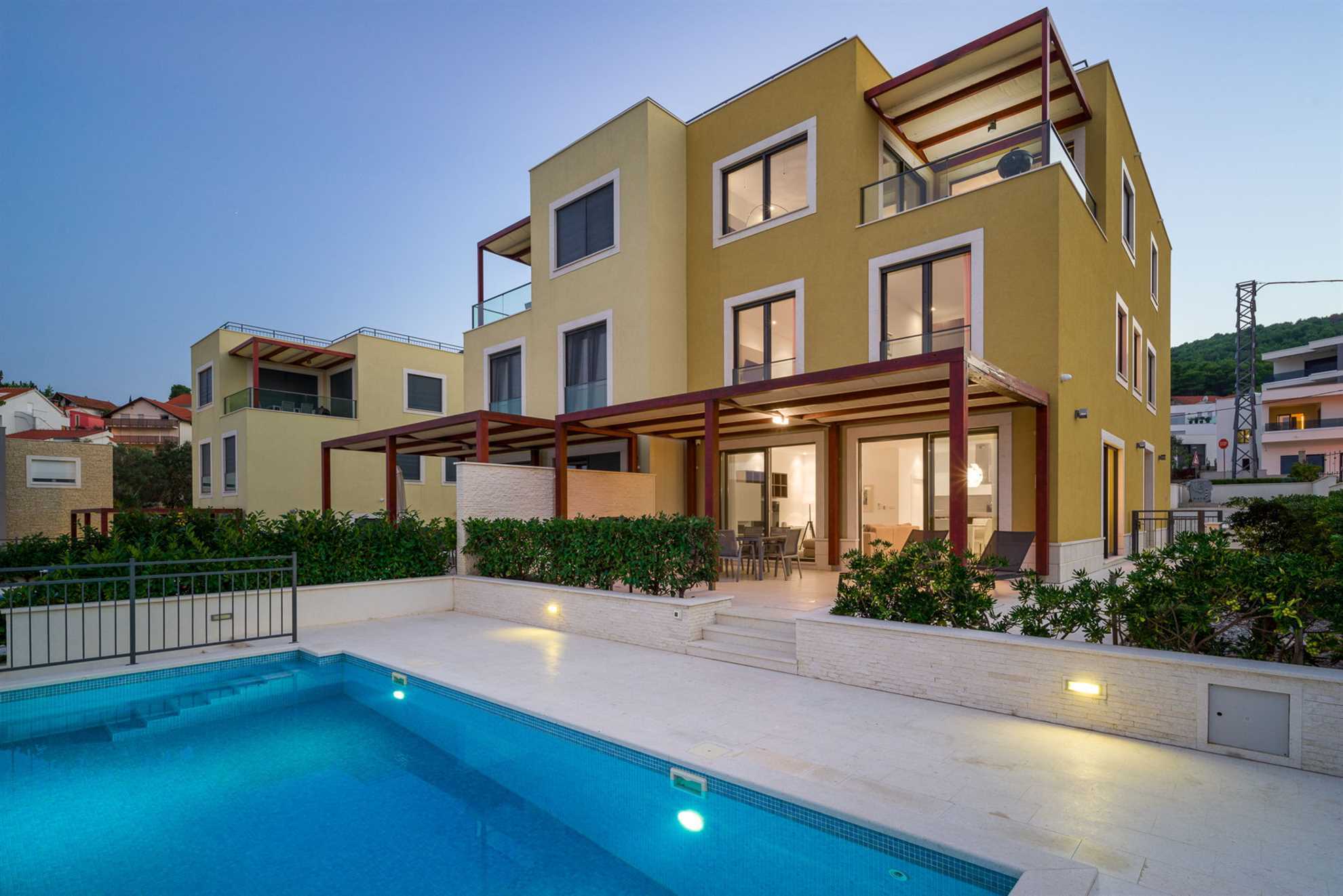 Image of Beachfront Villa Lemonade with Pool I