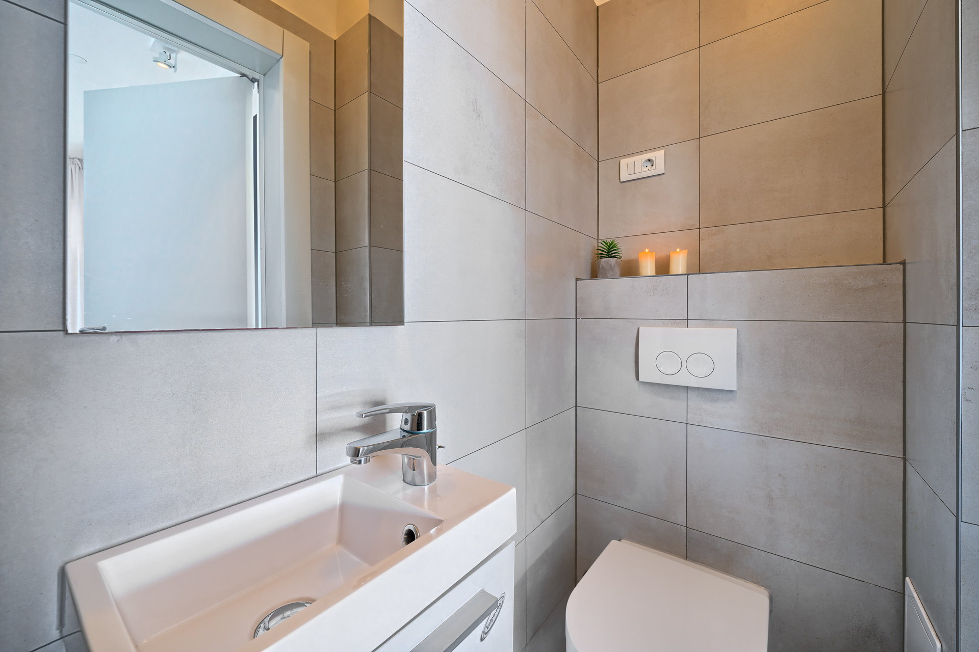 Beachfront Villa Deep Blue with Pool I