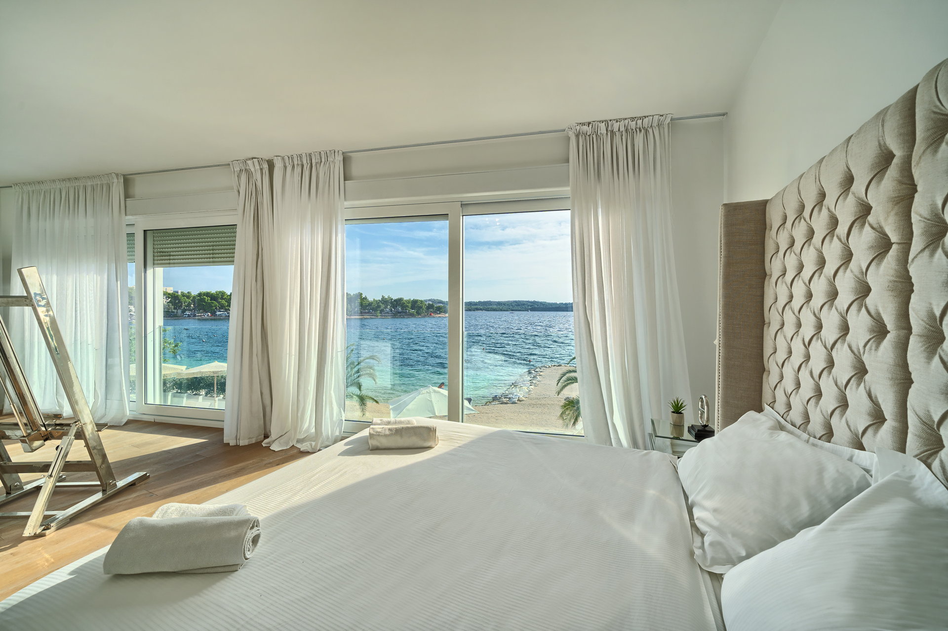 Beachfront Villa Deep Blue with Pool I