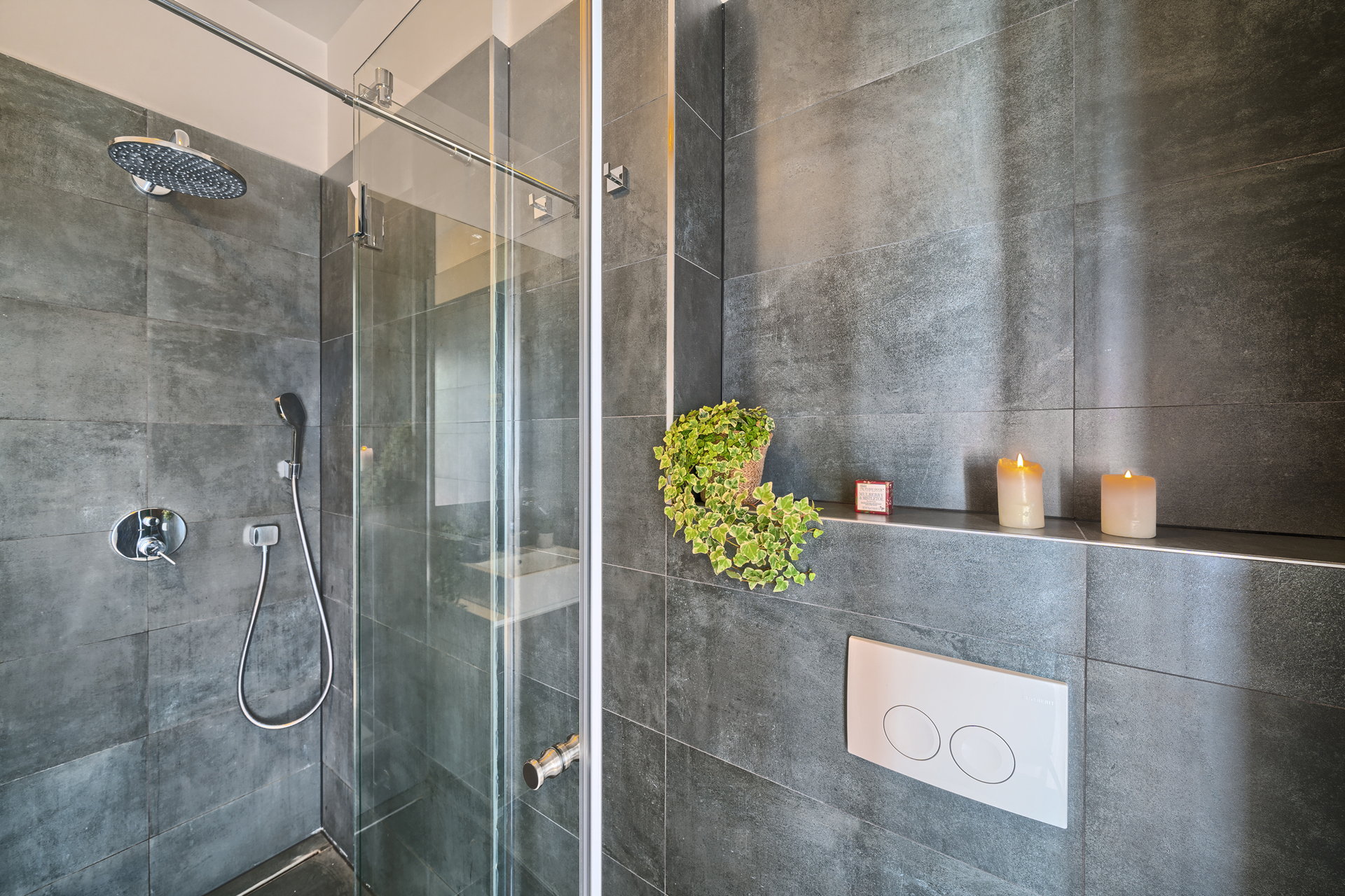 Beachfront Villa Deep Blue with Pool I