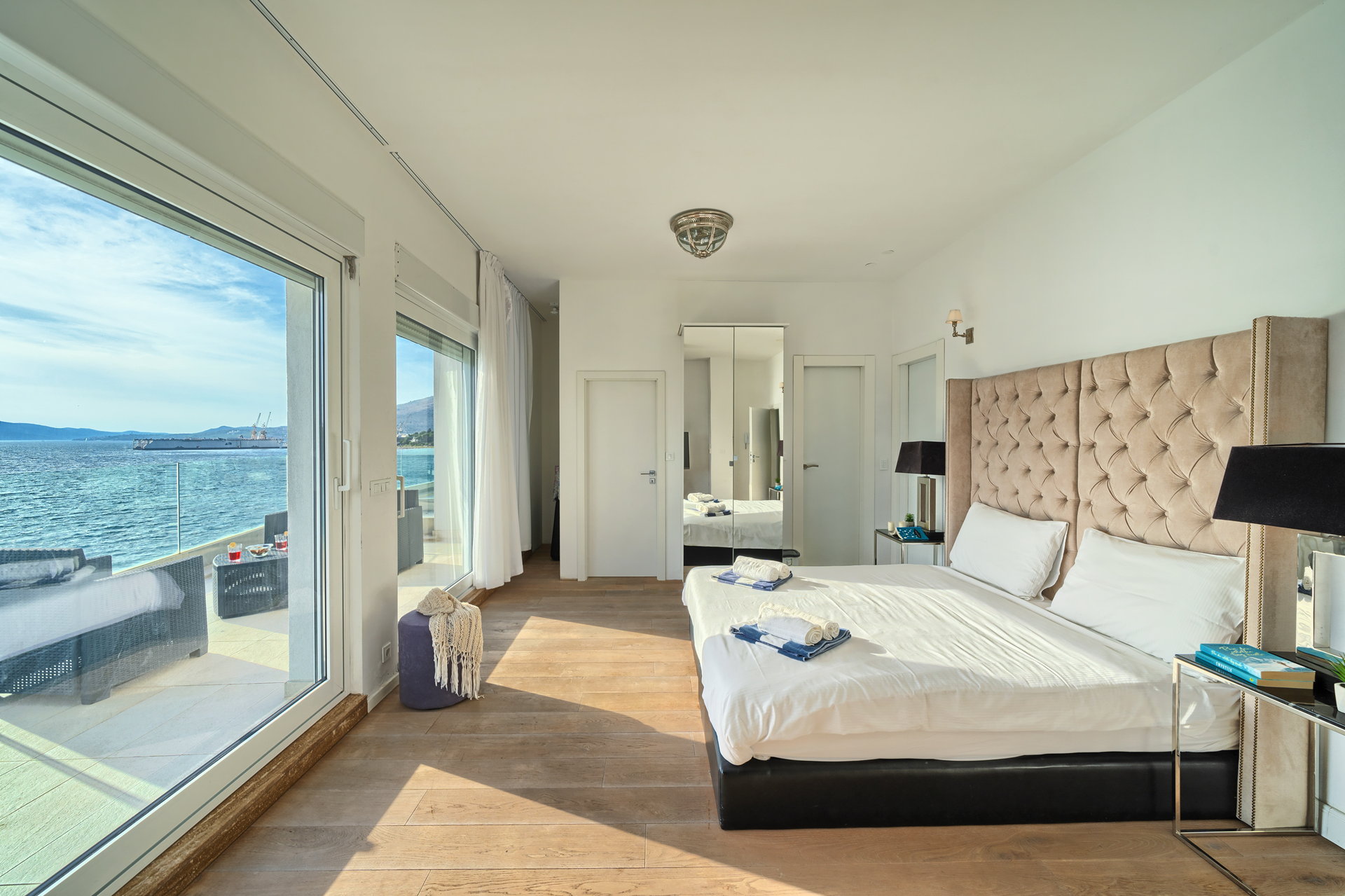 Beachfront Villa Deep Blue with Pool I