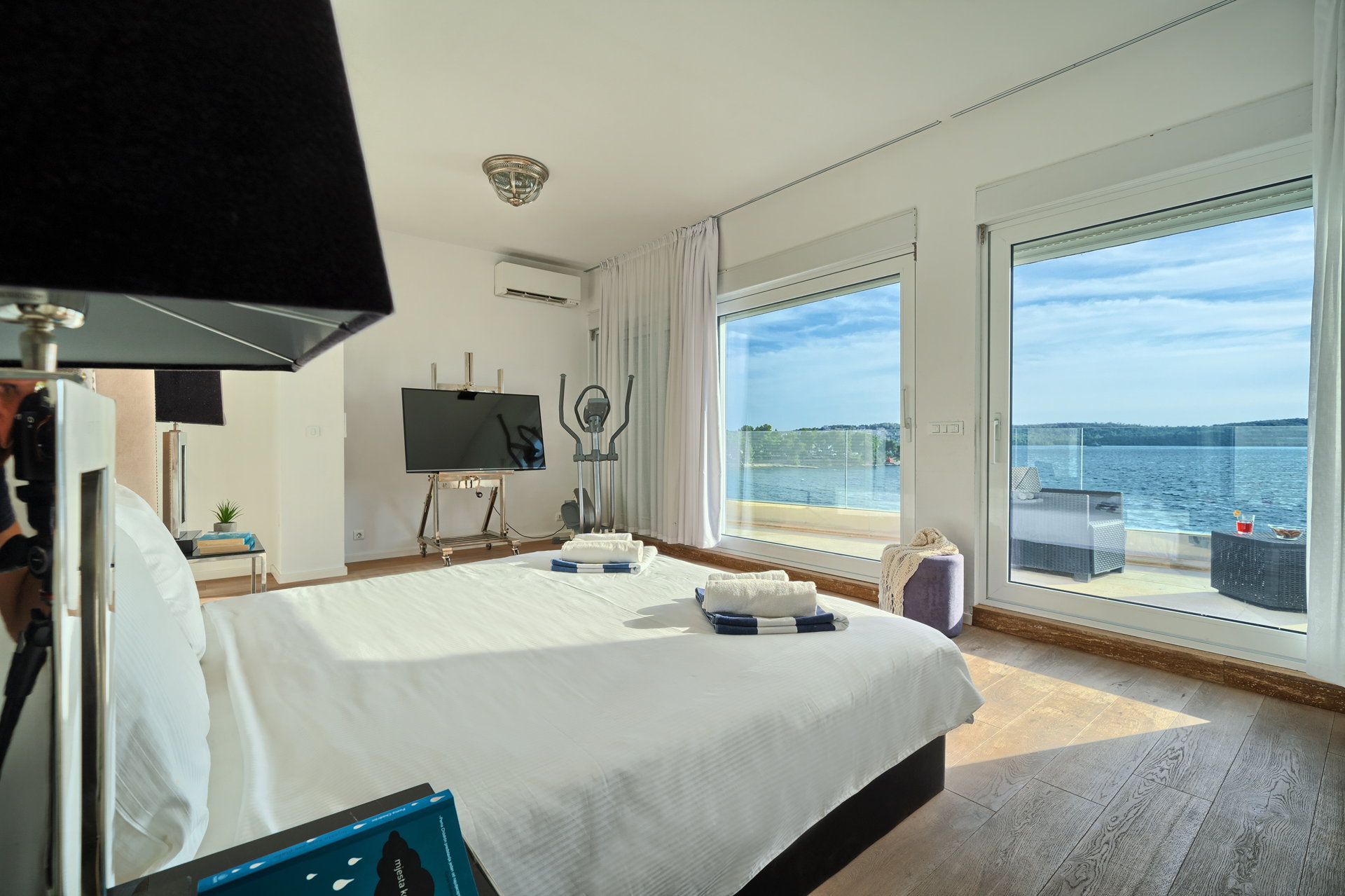 Beachfront Villa Deep Blue with Pool I