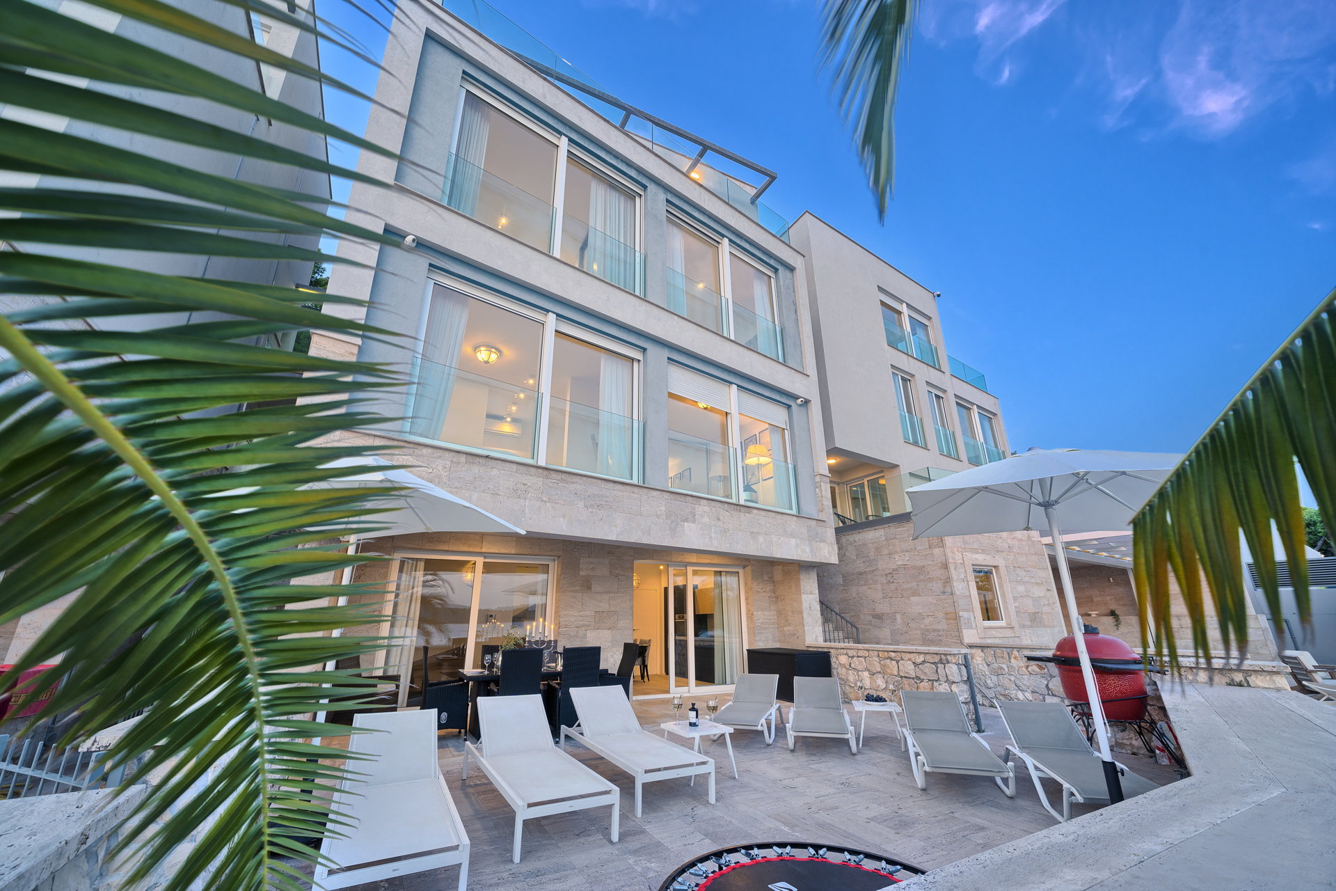 Beachfront Villa Deep Blue with Pool I