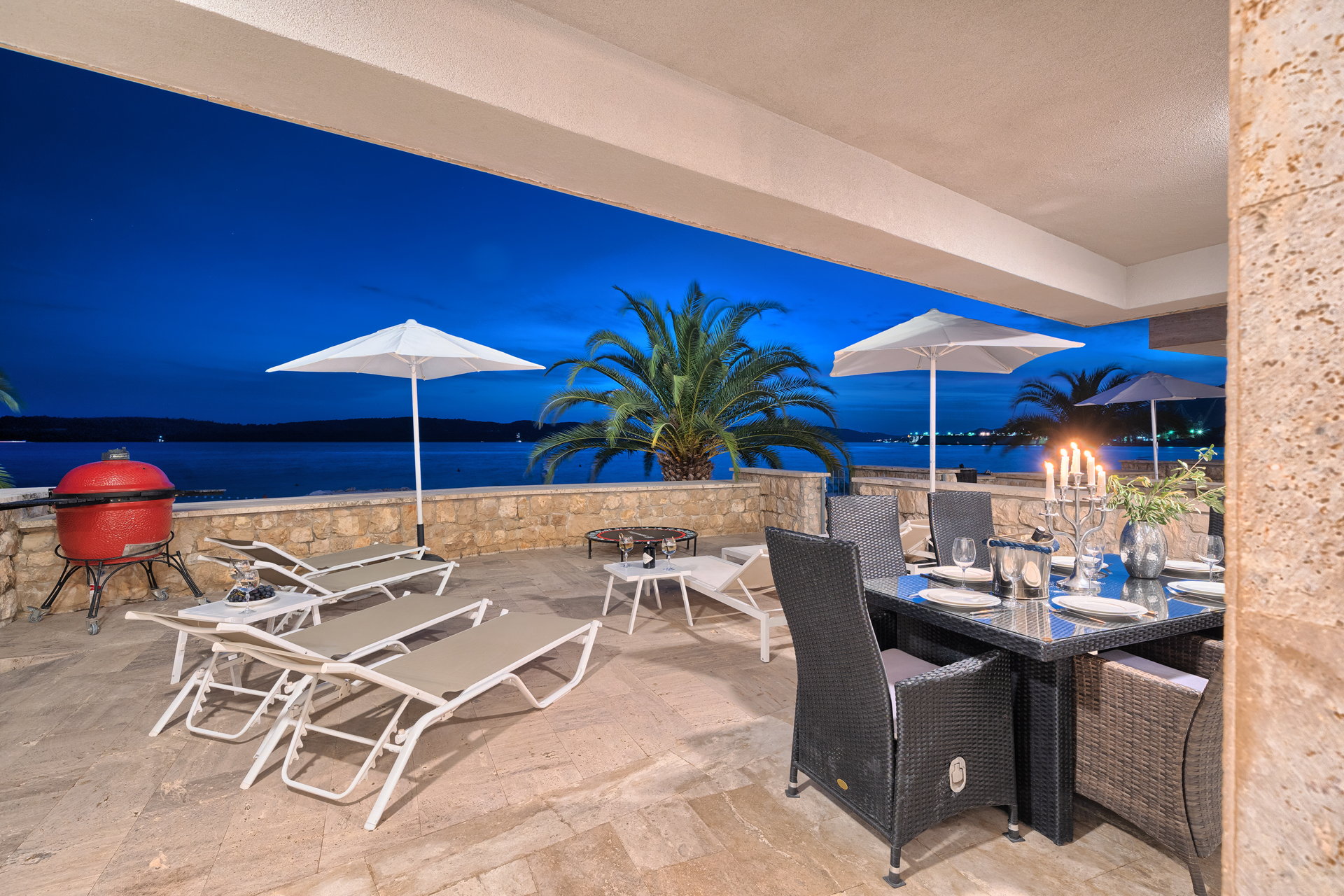 Beachfront Villa Deep Blue with Pool I