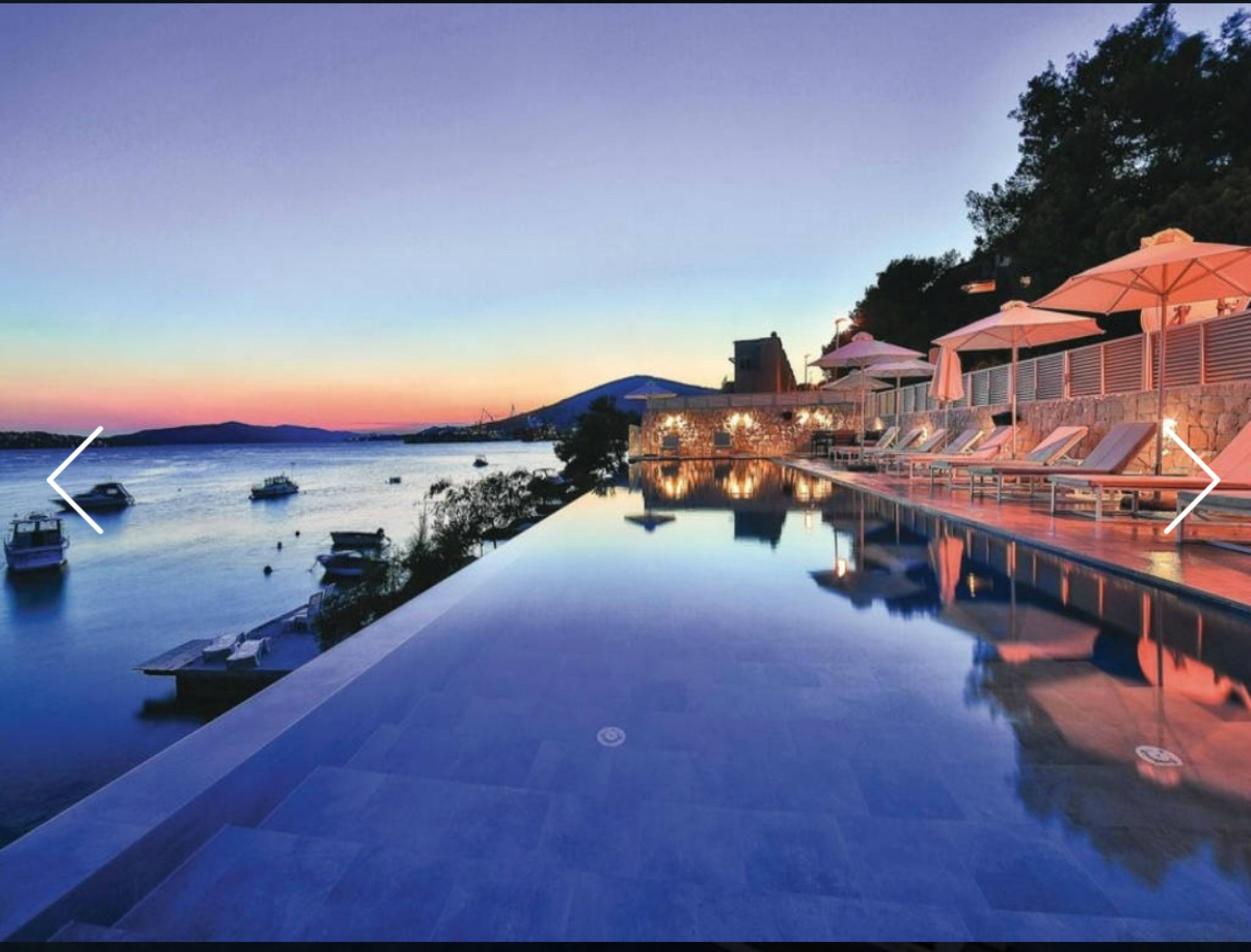 Beachfront Villa Deep Blue with Pool I