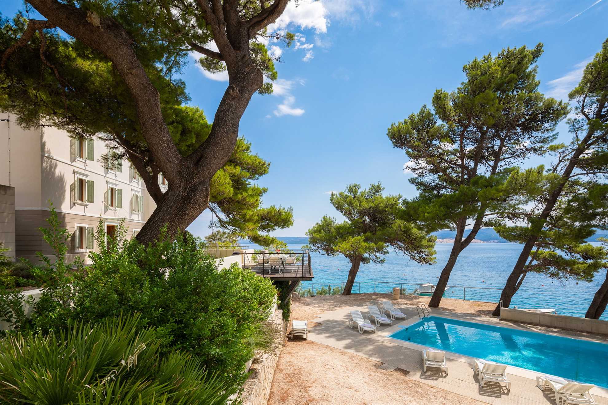 Beachfront Villa Castellum with Pool