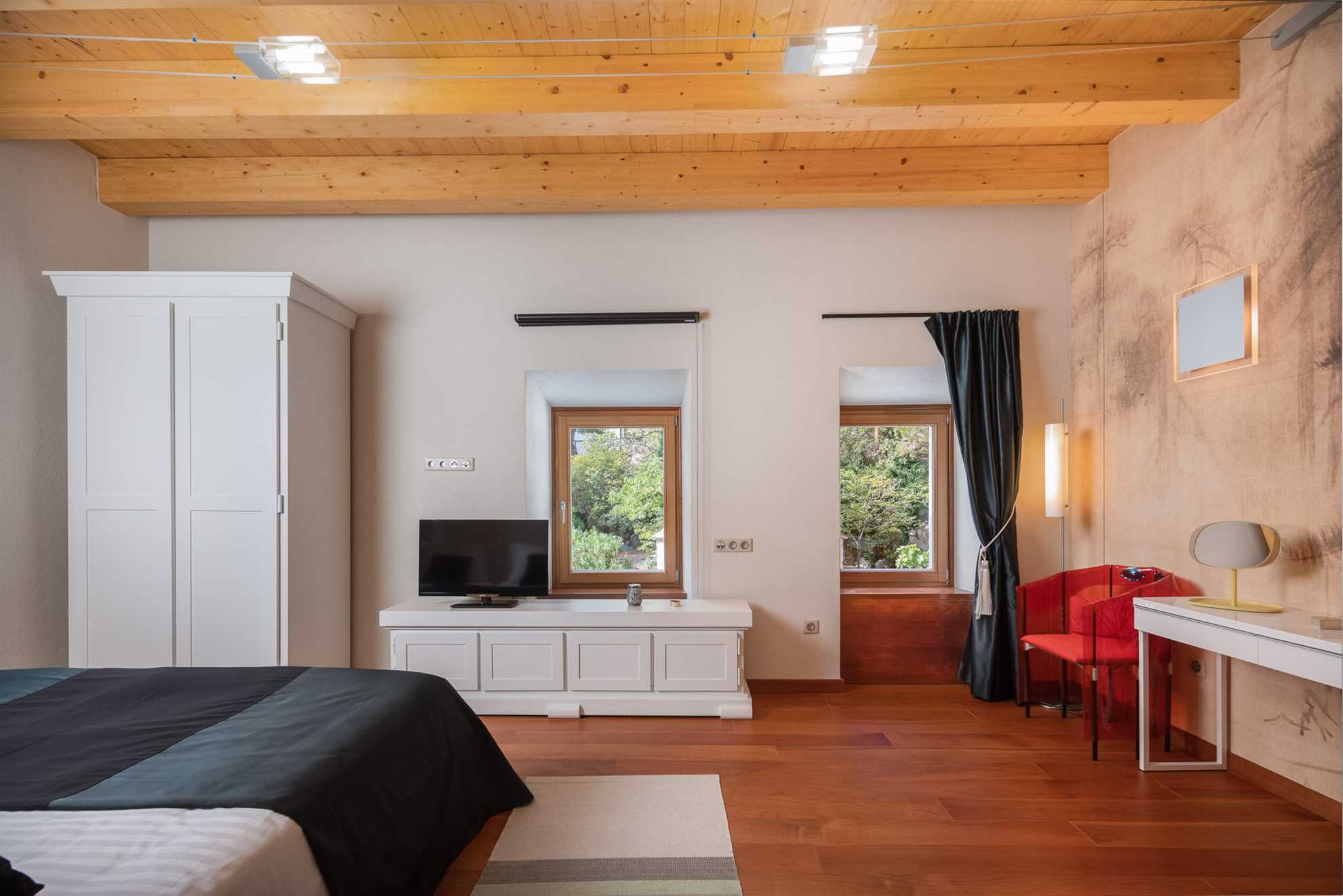 Beachfront Villa Castellum with Pool