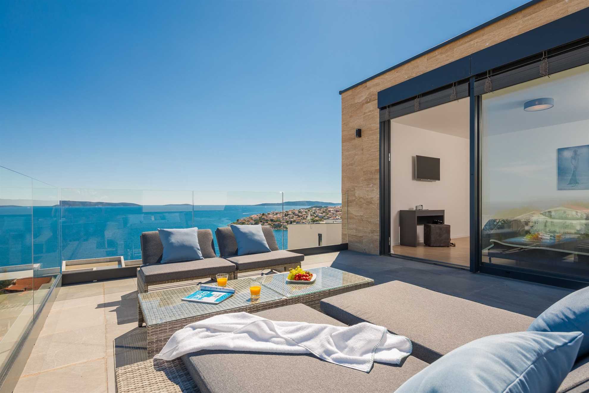 Luxury Villa White Pearl with Pool