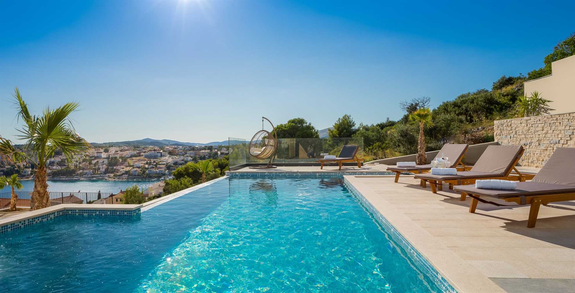 Luxury Villa White Pearl with Pool