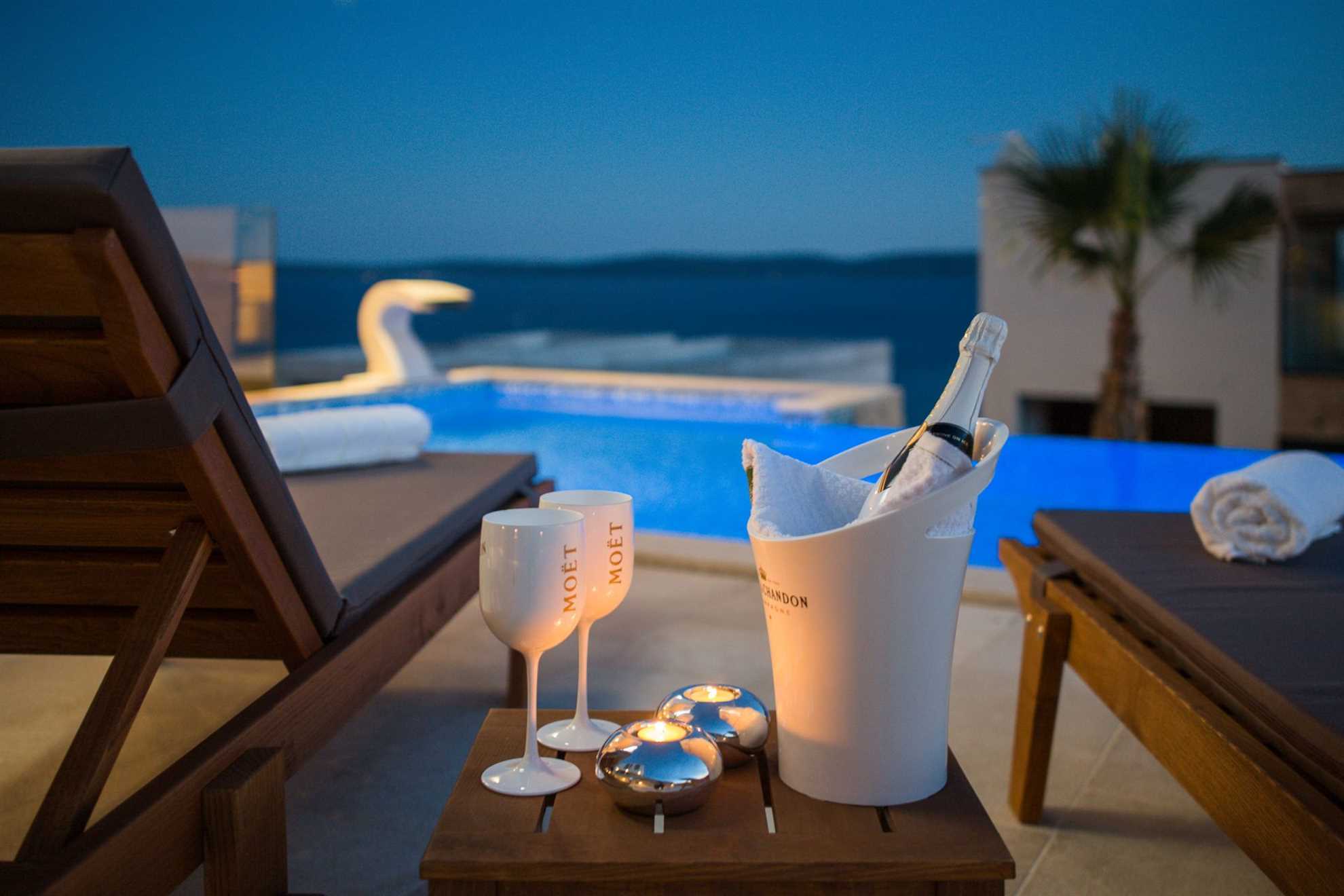 Luxury Villa White Pearl with Pool