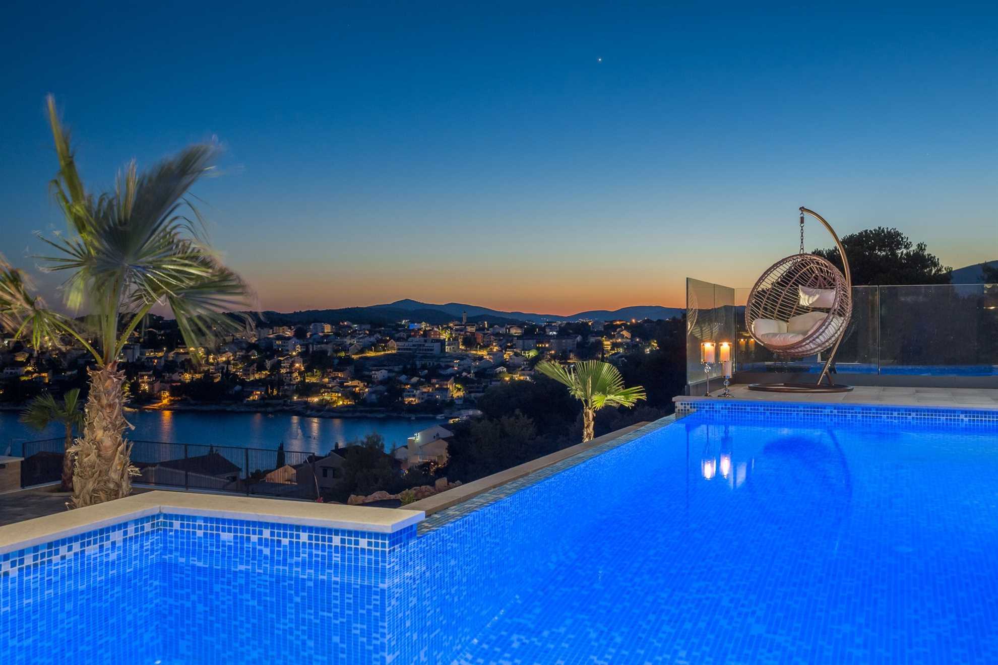 Luxury Villa White Pearl with Pool