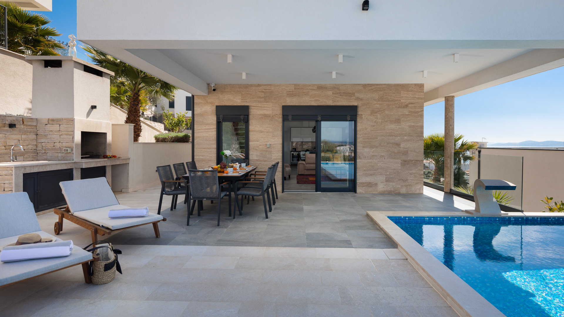Luxury Villa Black Pearl with Pool