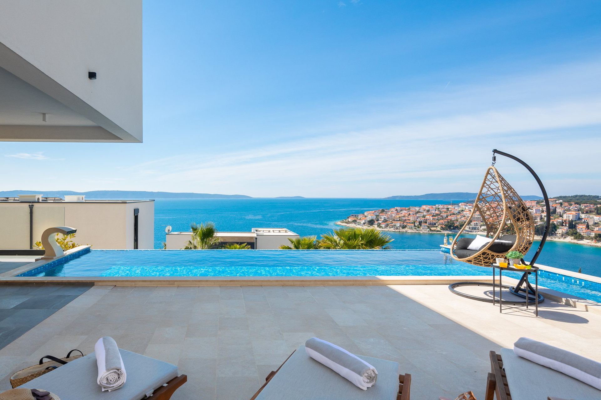 Luxury Villa Black Pearl with Pool