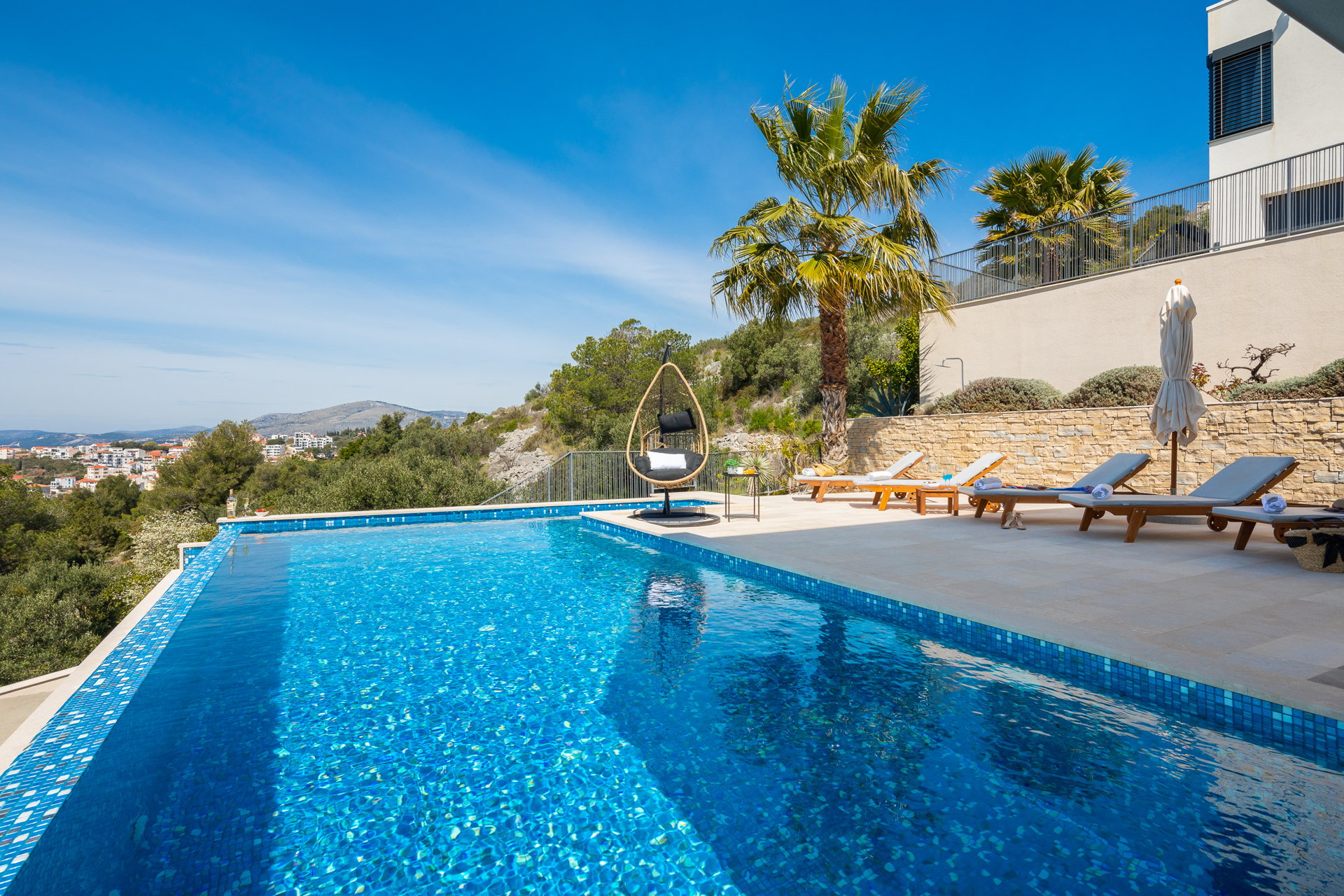 Luxury Villa Black Pearl with Pool