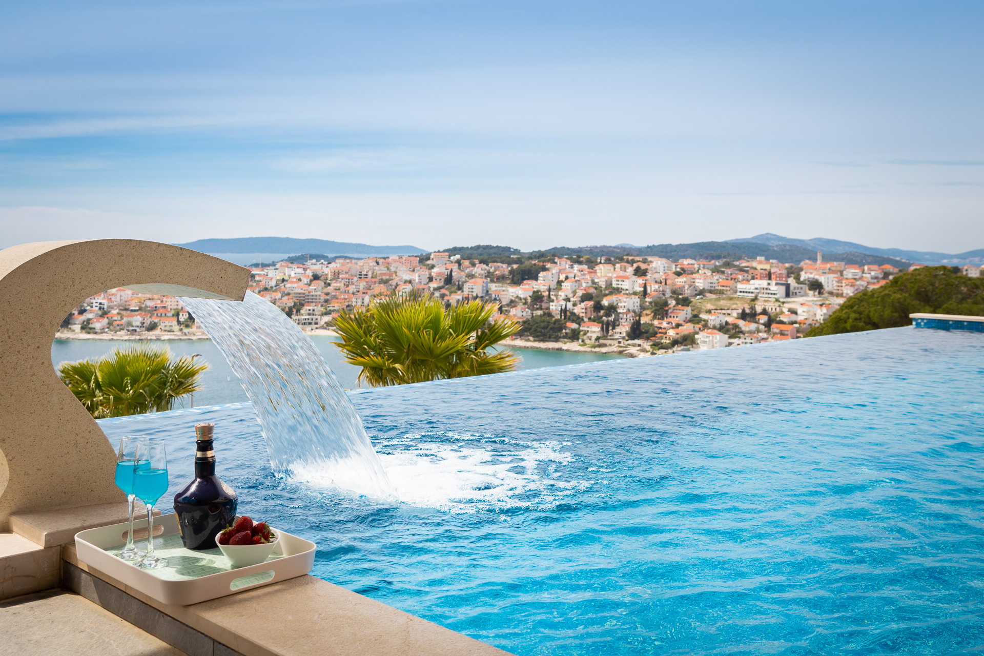 Luxury Villa Black Pearl with Pool