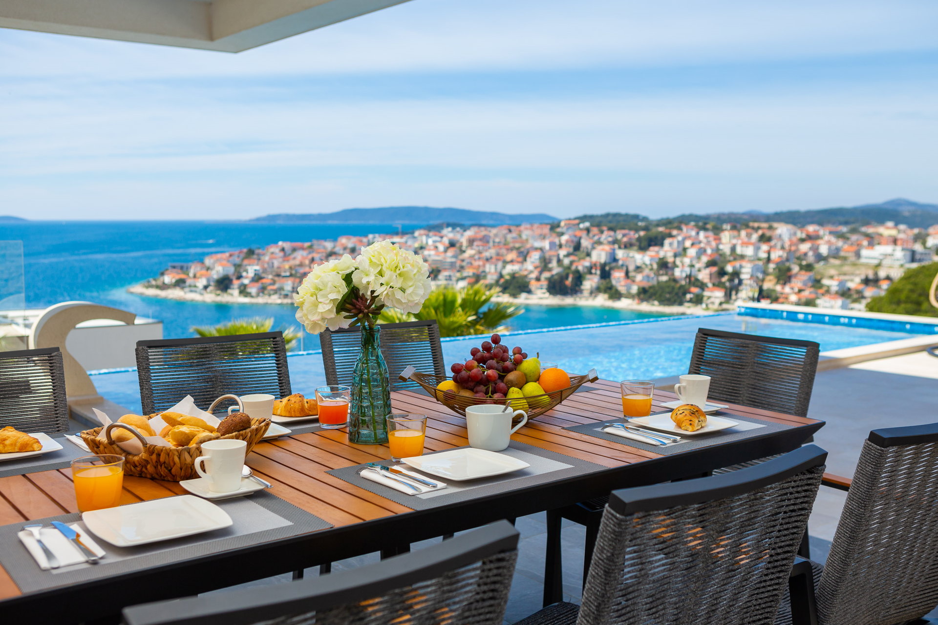 Luxury Villa Black Pearl with Pool