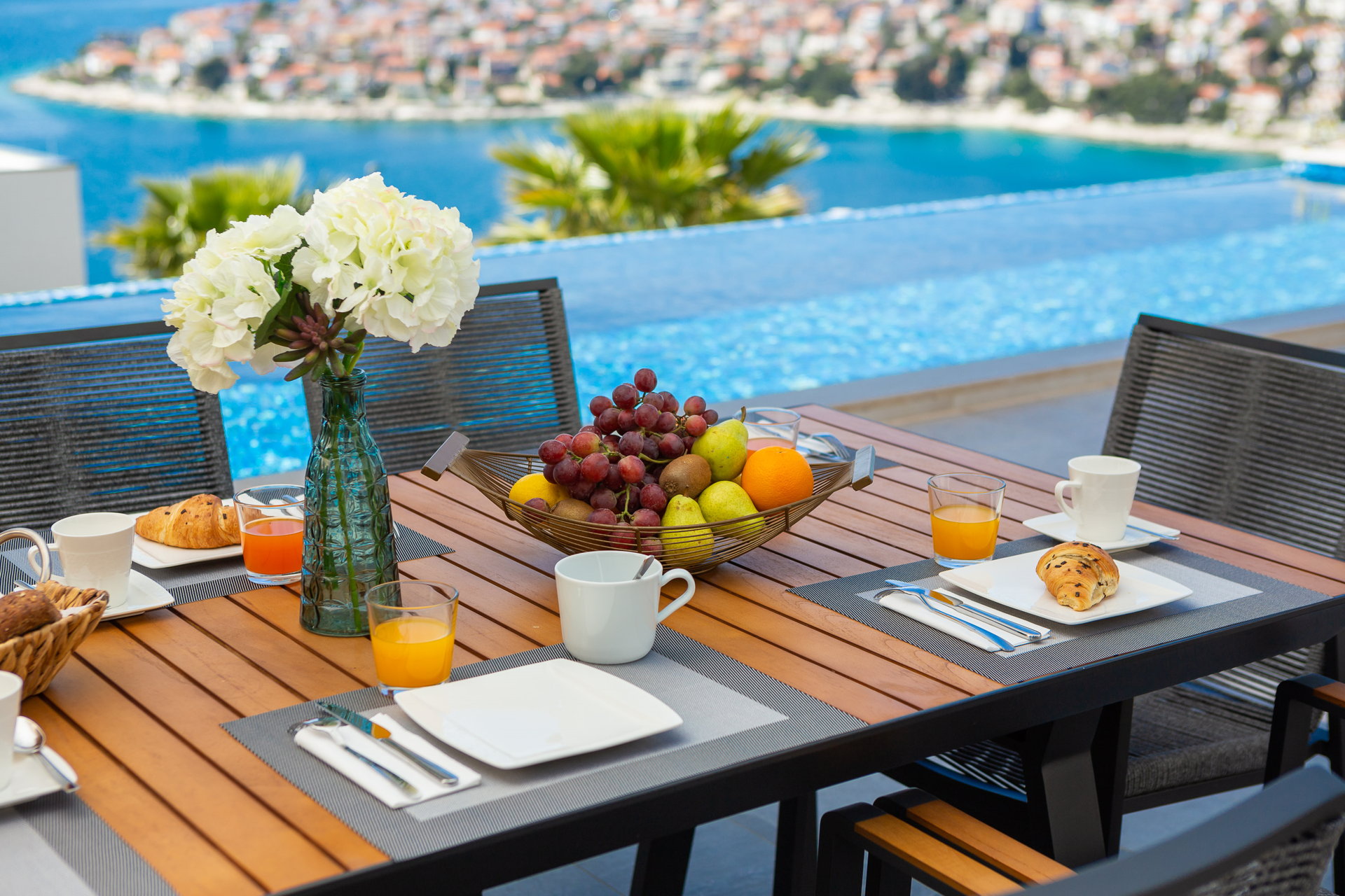 Luxury Villa Black Pearl with Pool