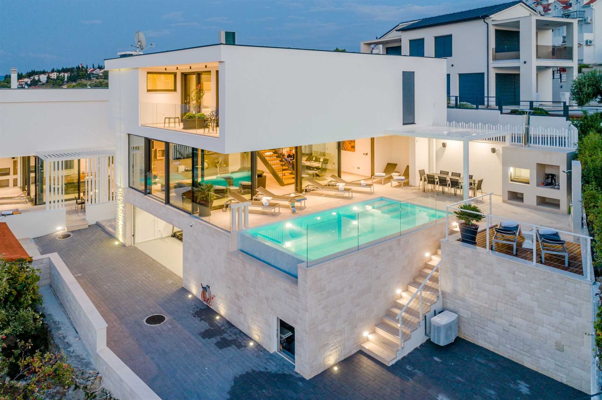 Image of Luxury Villa Soleil with Swimming Pool