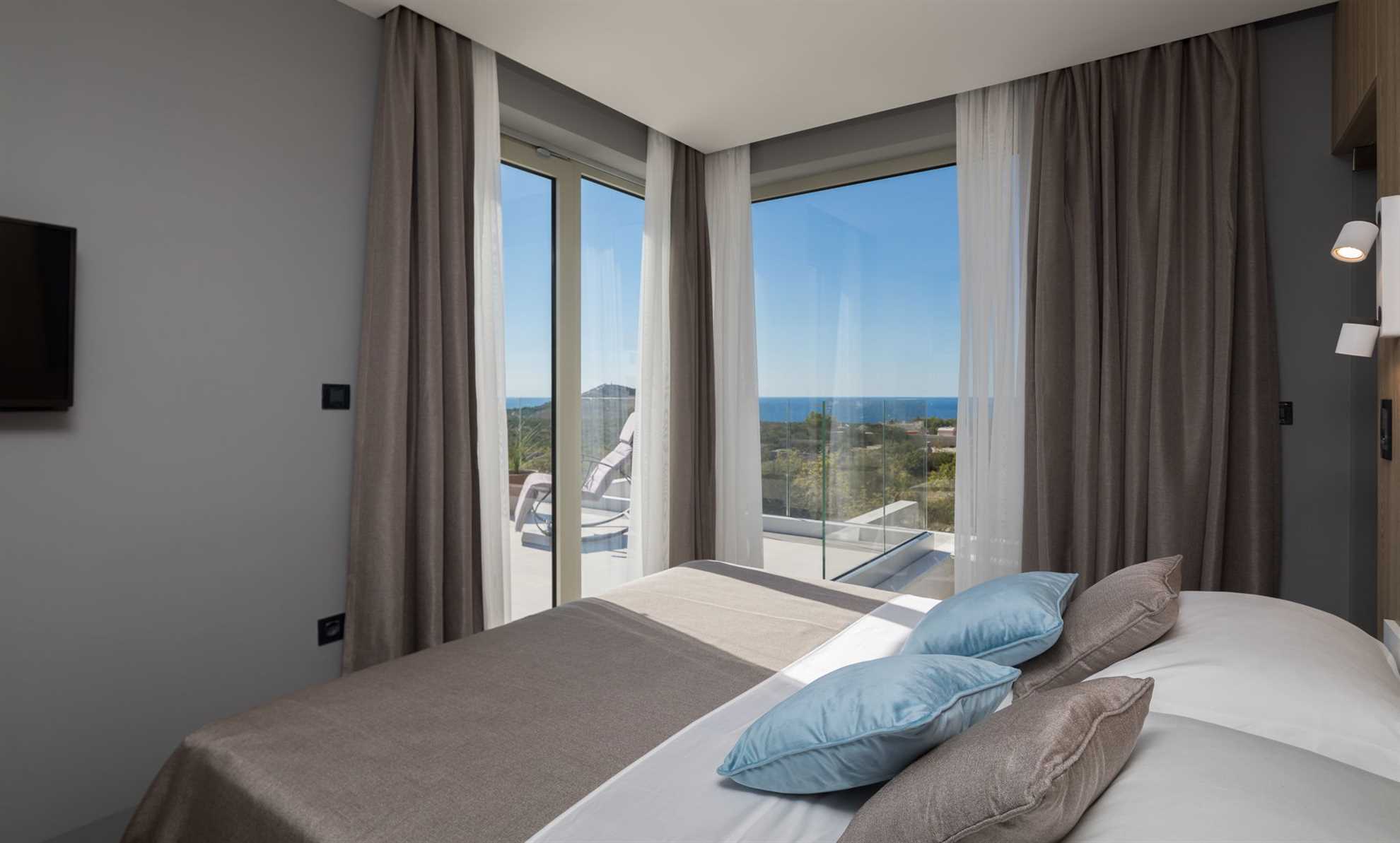 Luxury Villa Cinderella with Swimming Pool