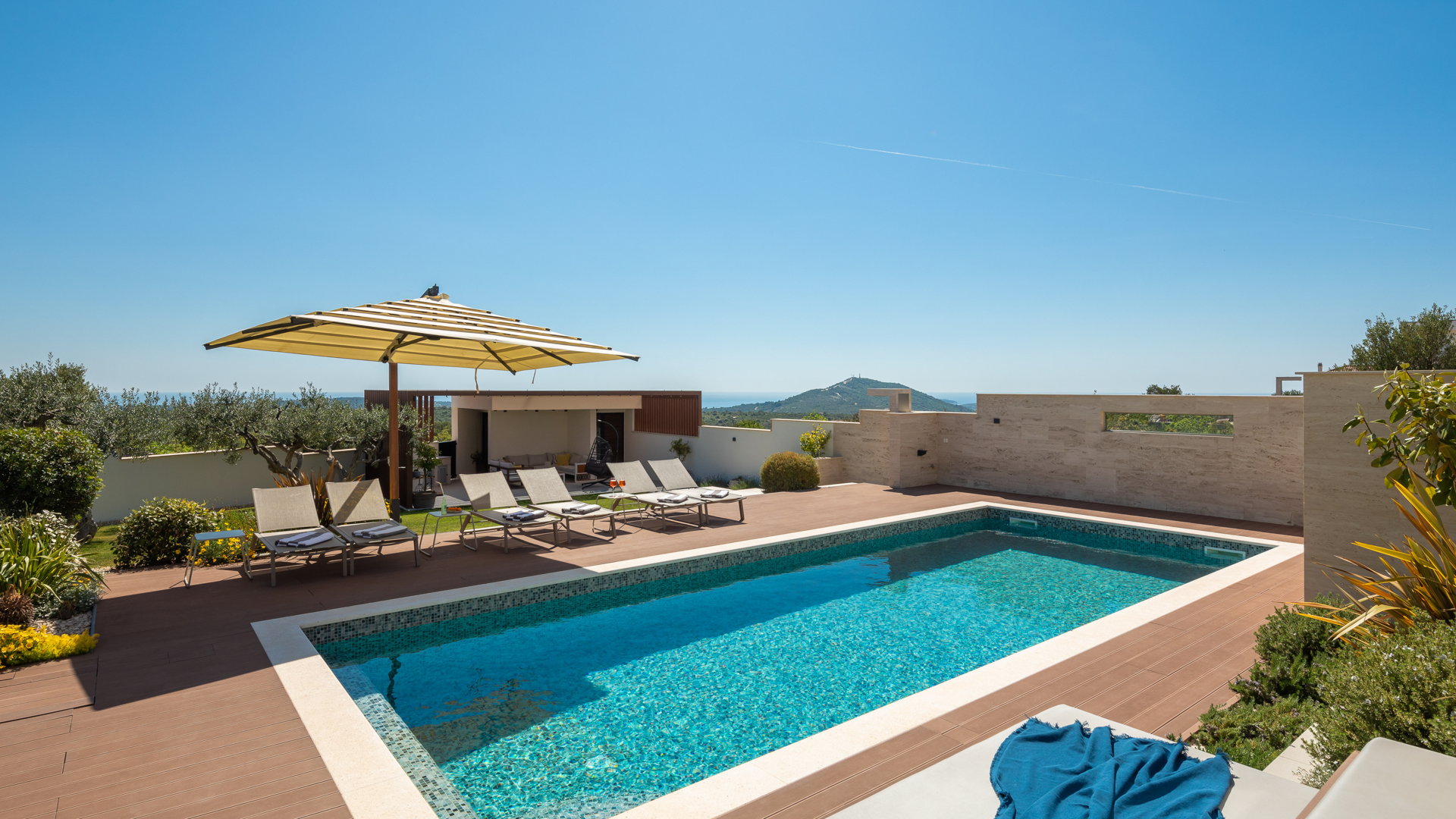 Luxury Villa Cinderella with Swimming Pool