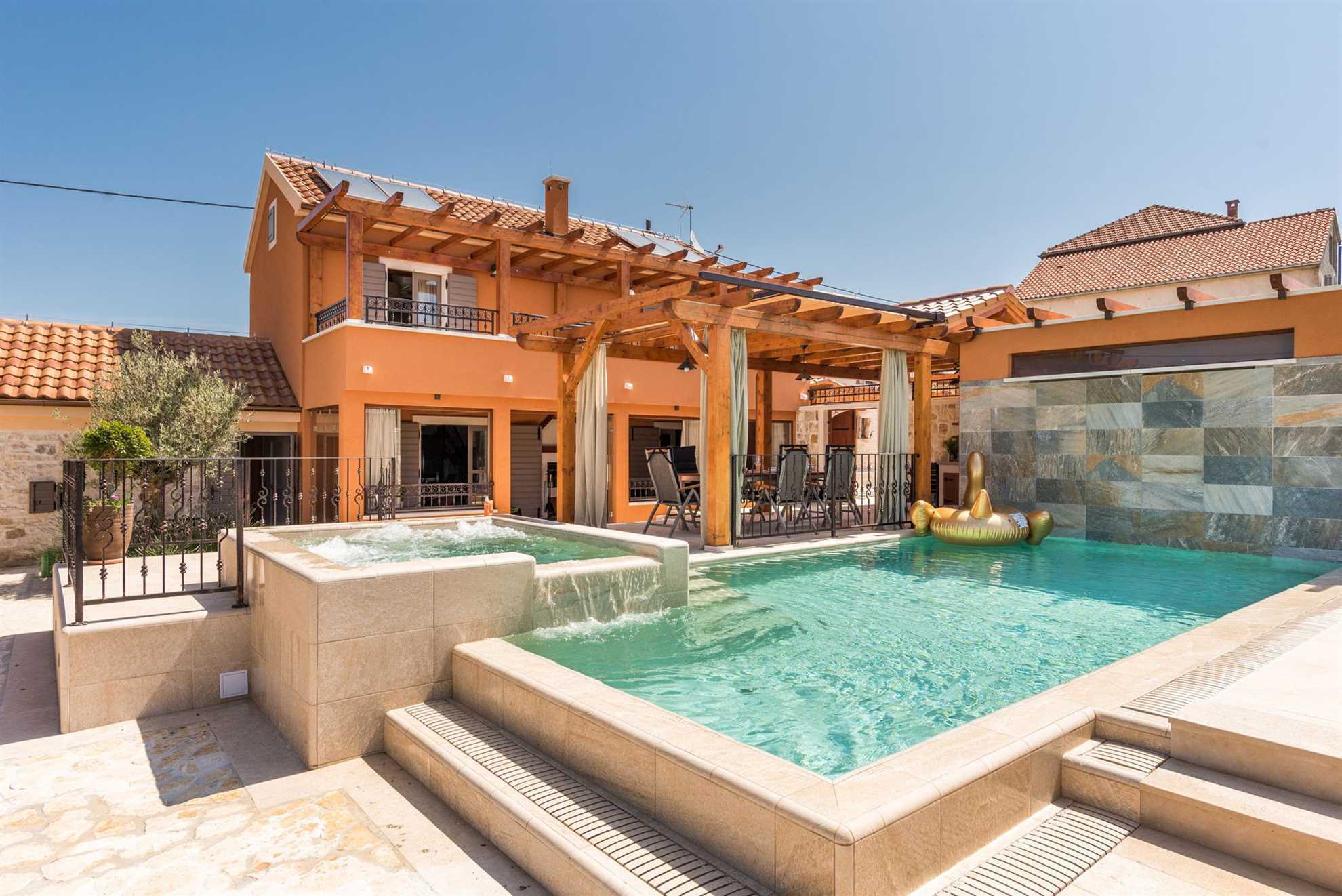 Holiday Home La Verna with Pool
