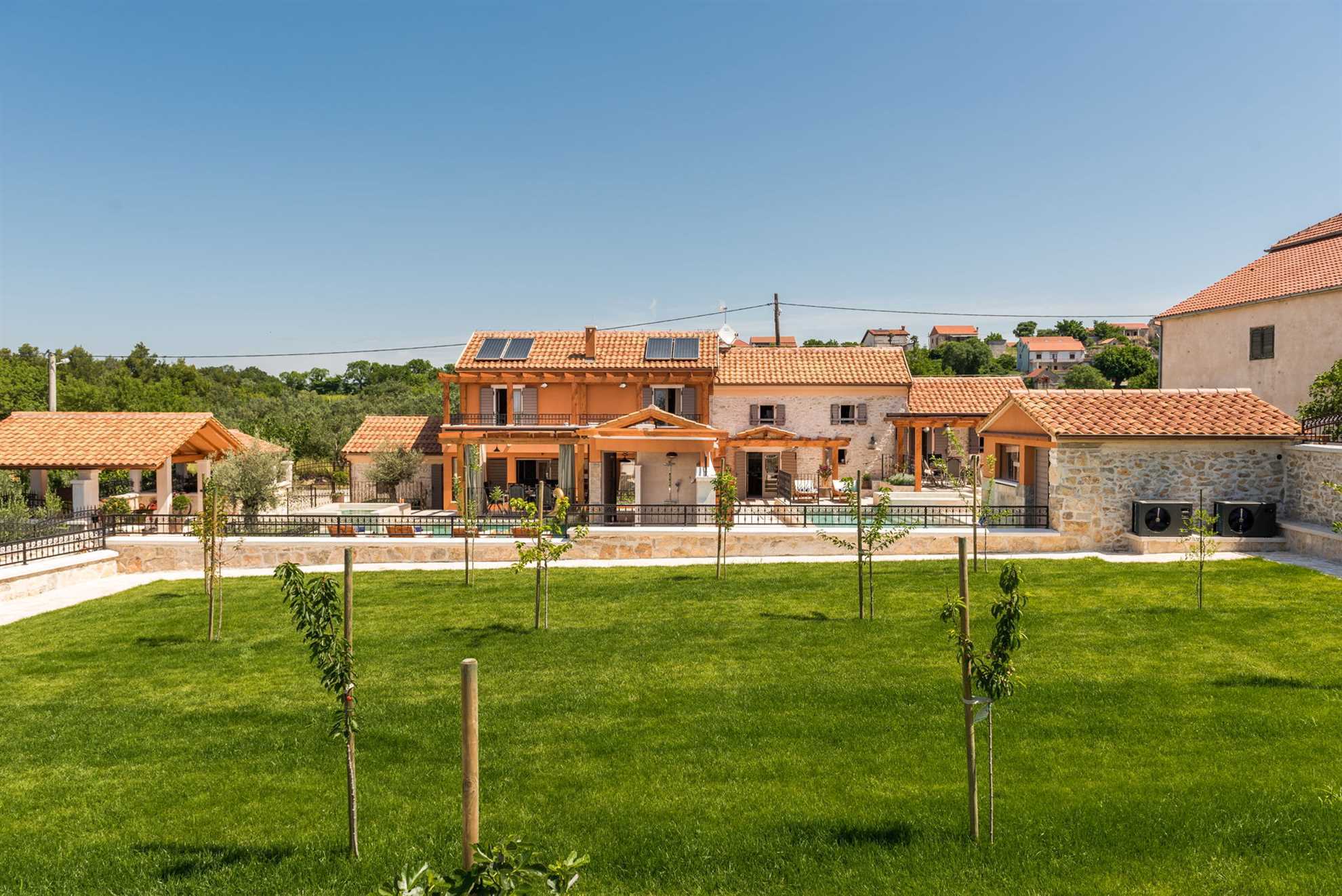 Holiday Home Adora with Pool