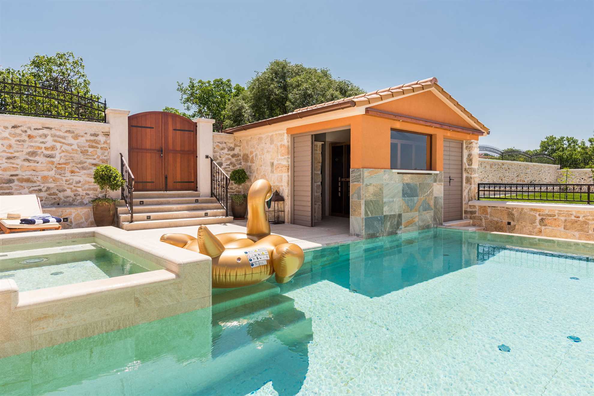 Holiday Home Adora with Pool