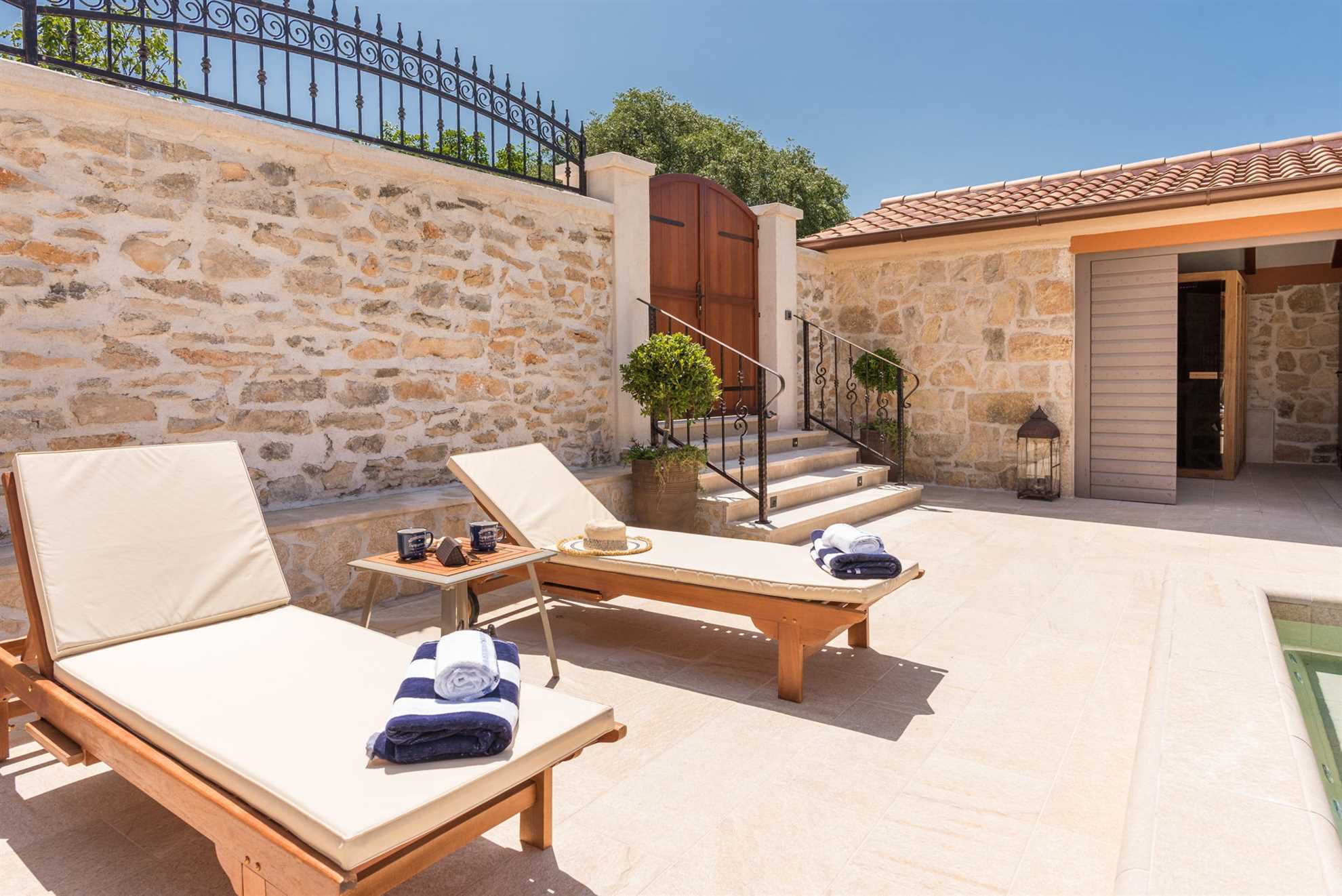 Holiday Home Adora with Pool
