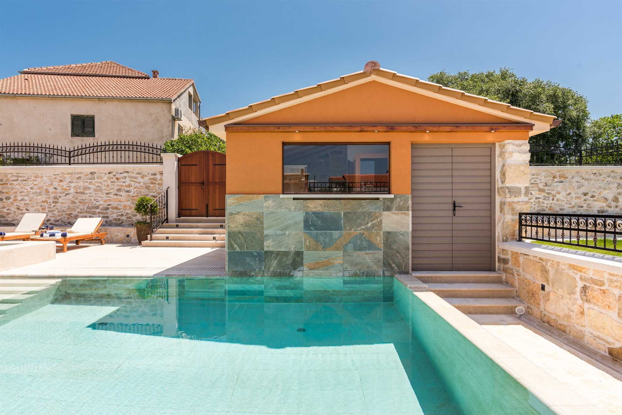 Holiday Home Adora with Pool