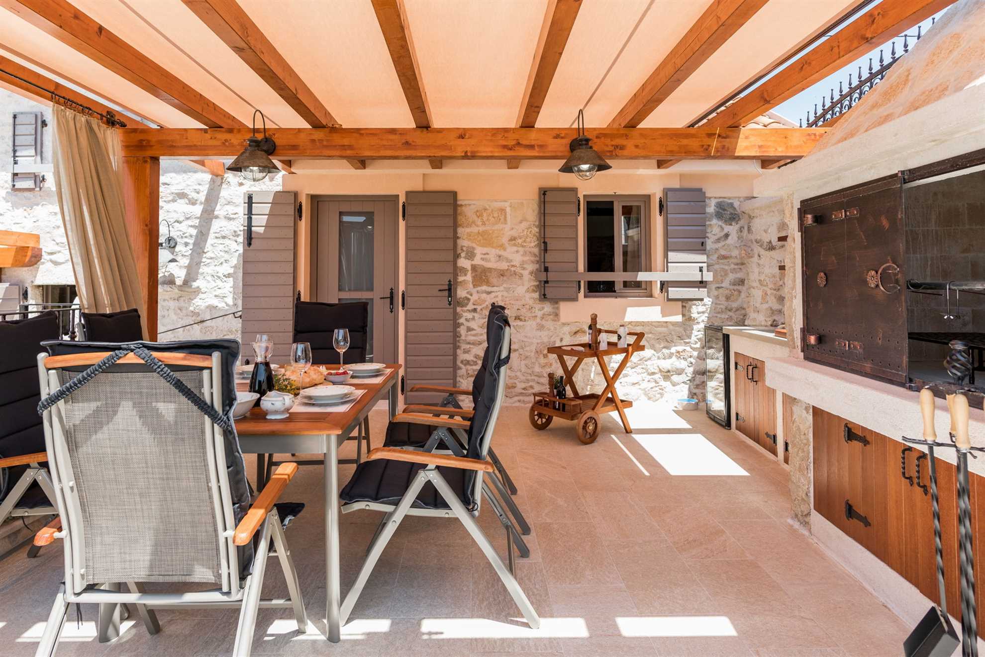 Holiday Home Adora with Pool