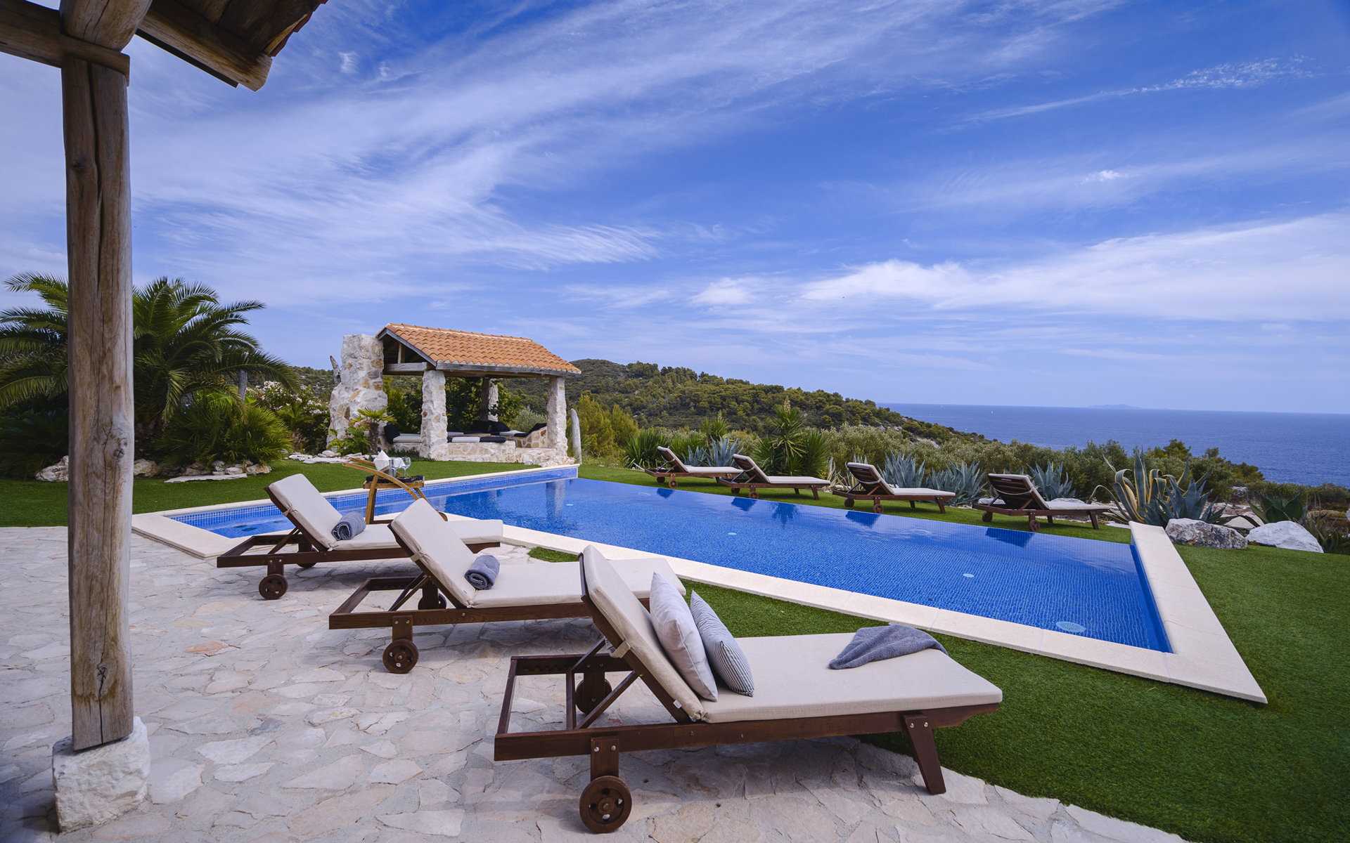 Image of Luxury Villa Ocean Seeker with Pool