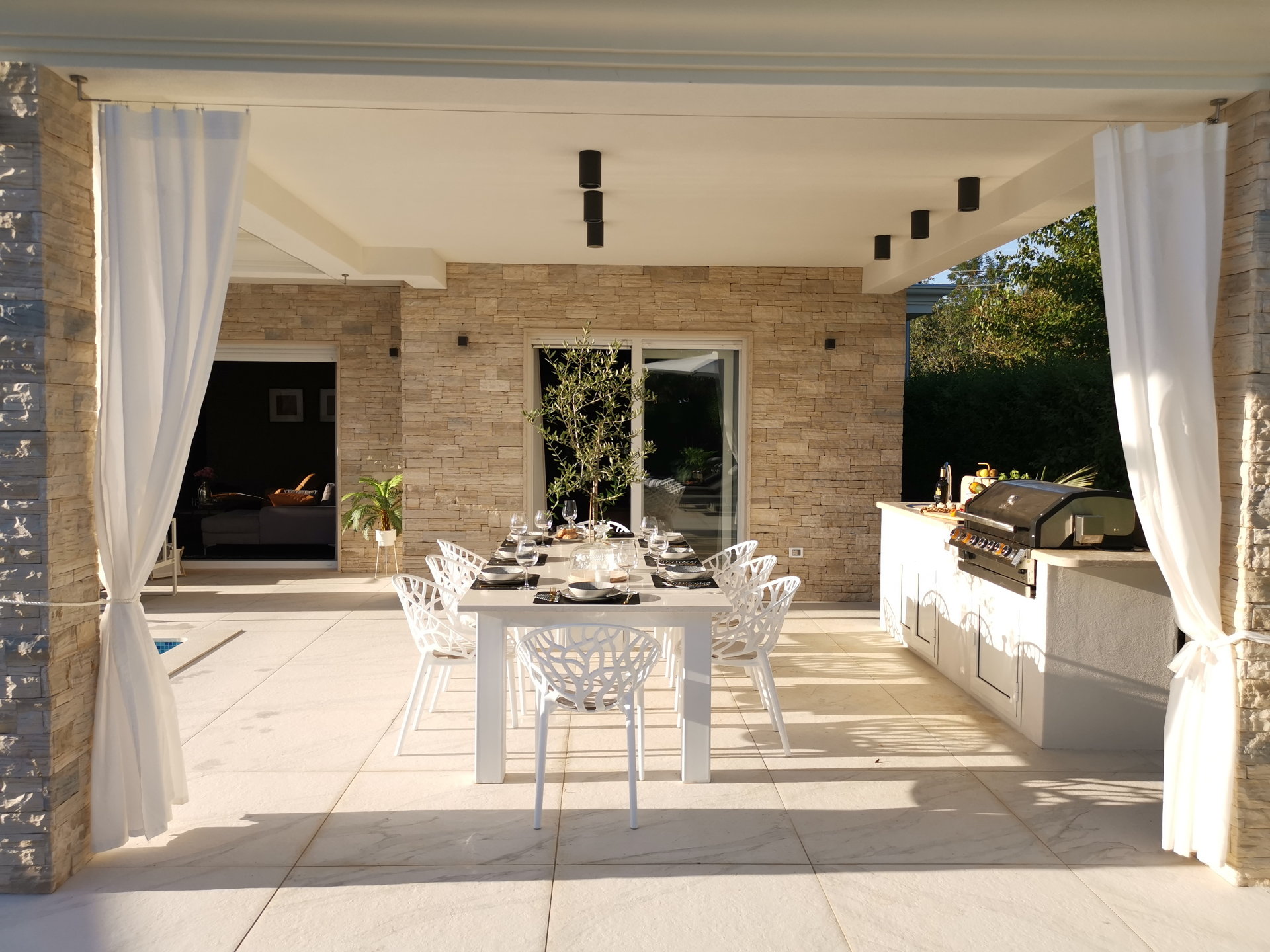 Villa Corado with Pool