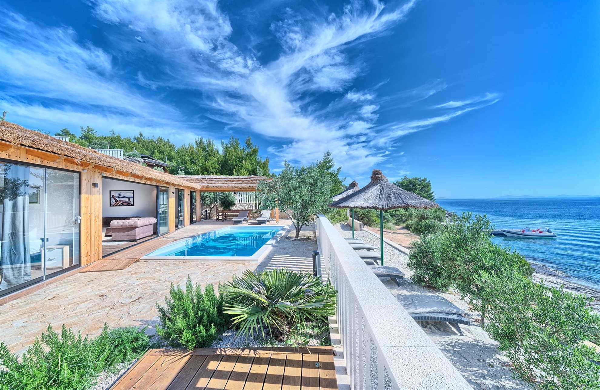 Image of Beachfront Villa New Horizons III