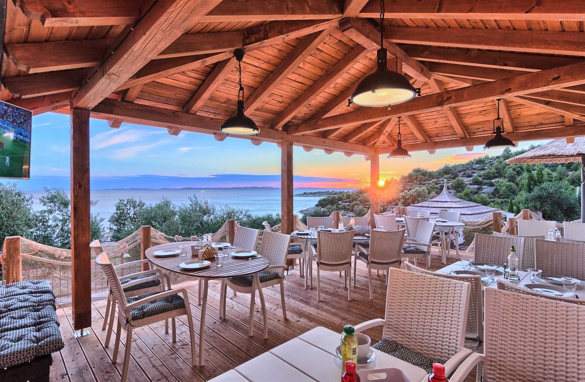 Luxury Bungalow Lei with Pool