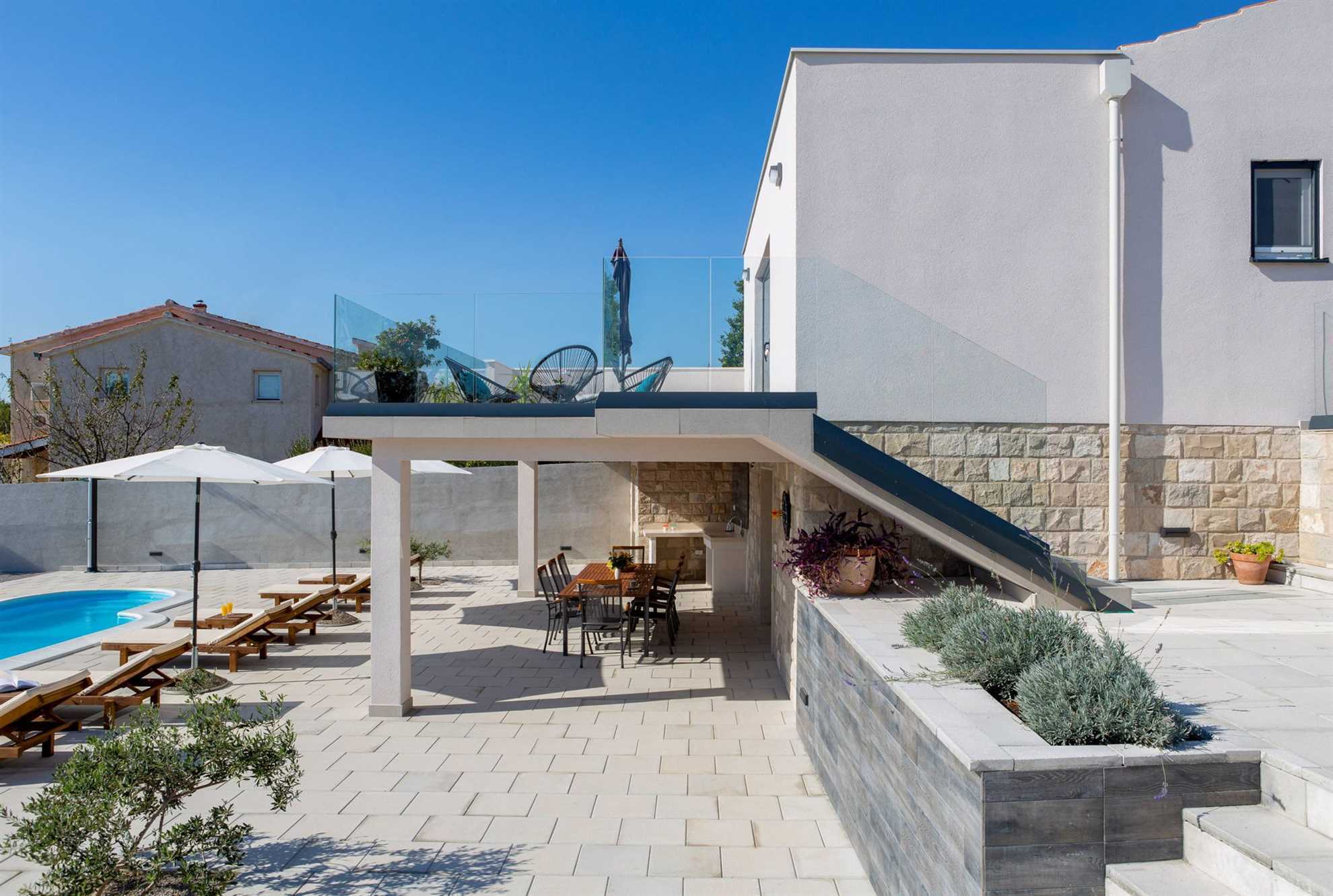 Villa Petra Divine with Heated Pool