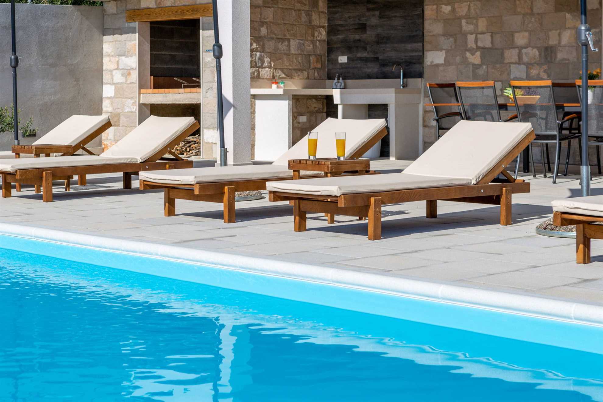 Villa Petra Divine with Heated Pool