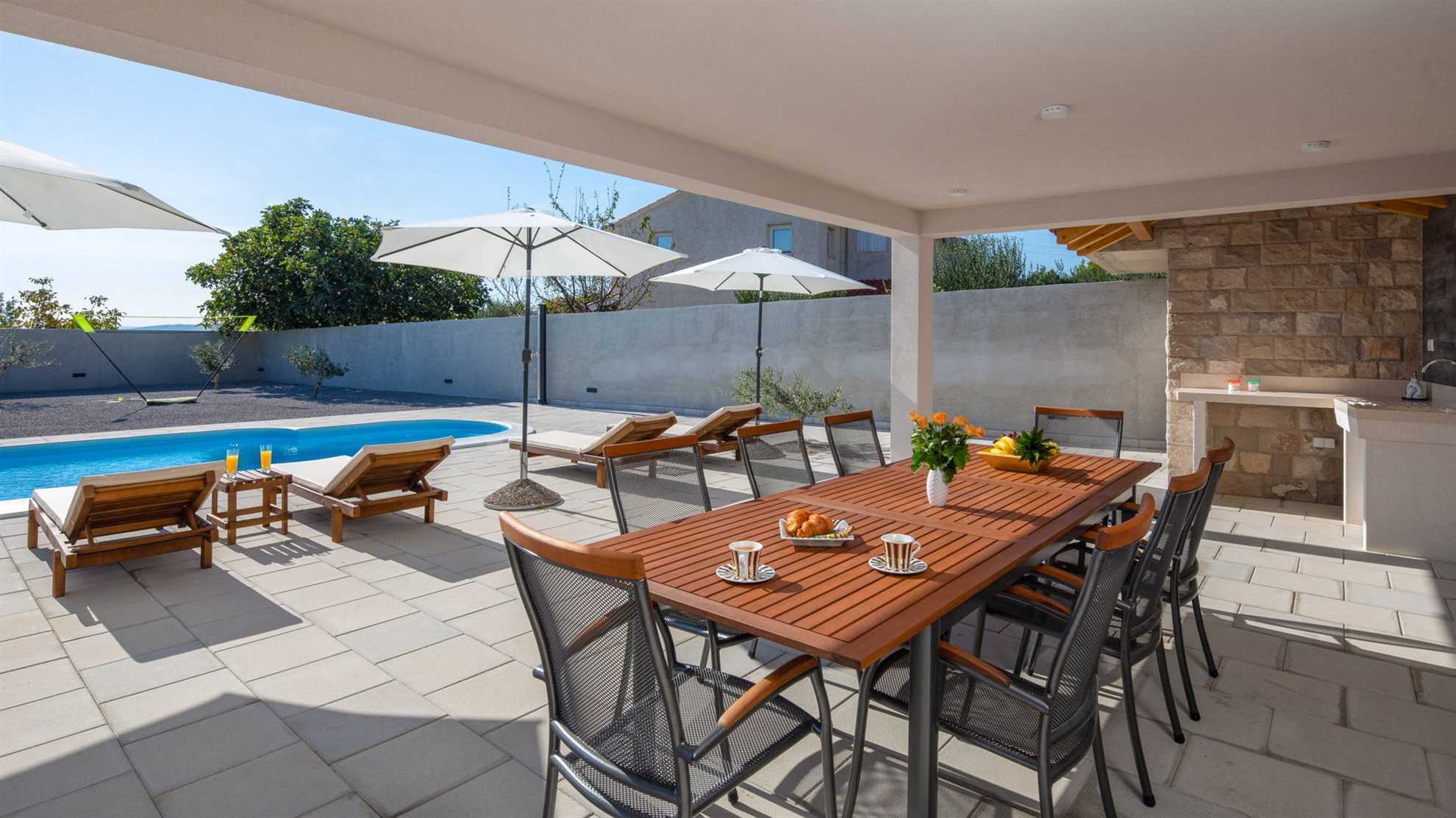 Villa Petra Divine with Heated Pool