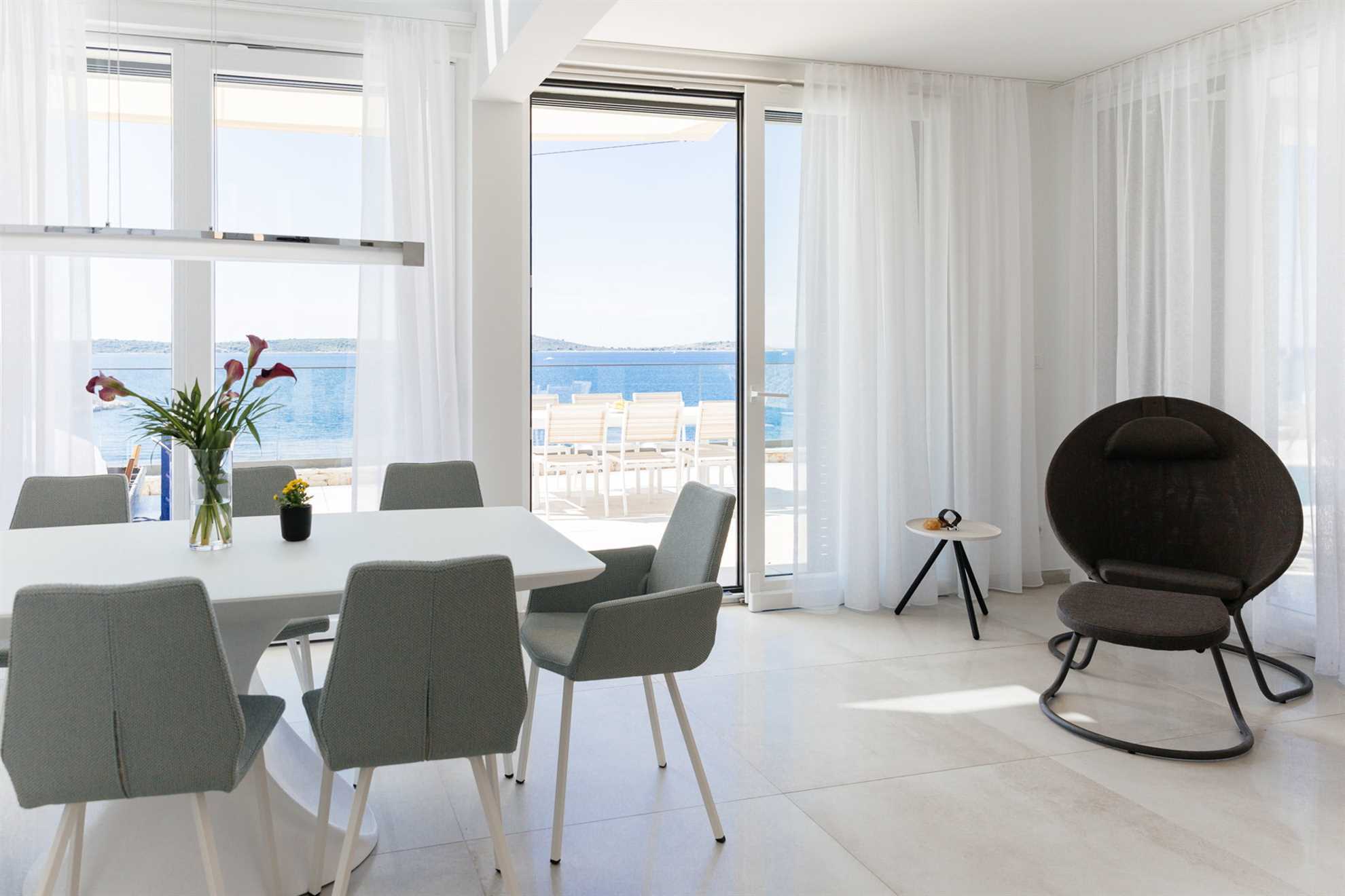 Villa Sunrise with Heated Pool