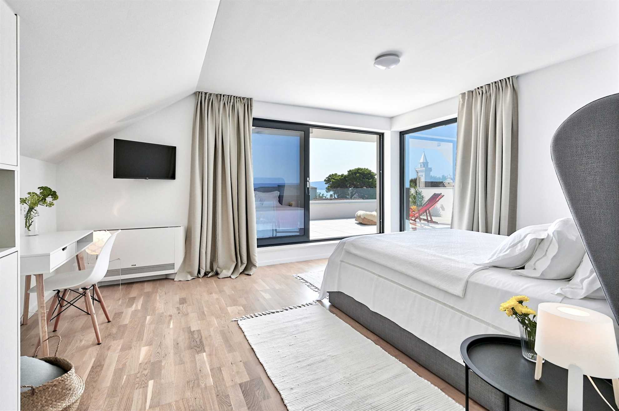 Villa Bord de Mer with Pool