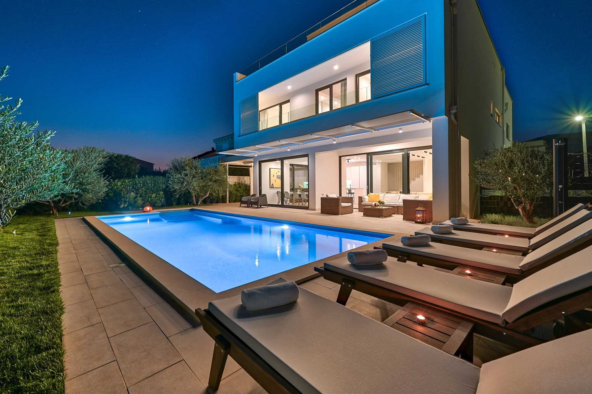 Villa Bord de Mer with Pool
